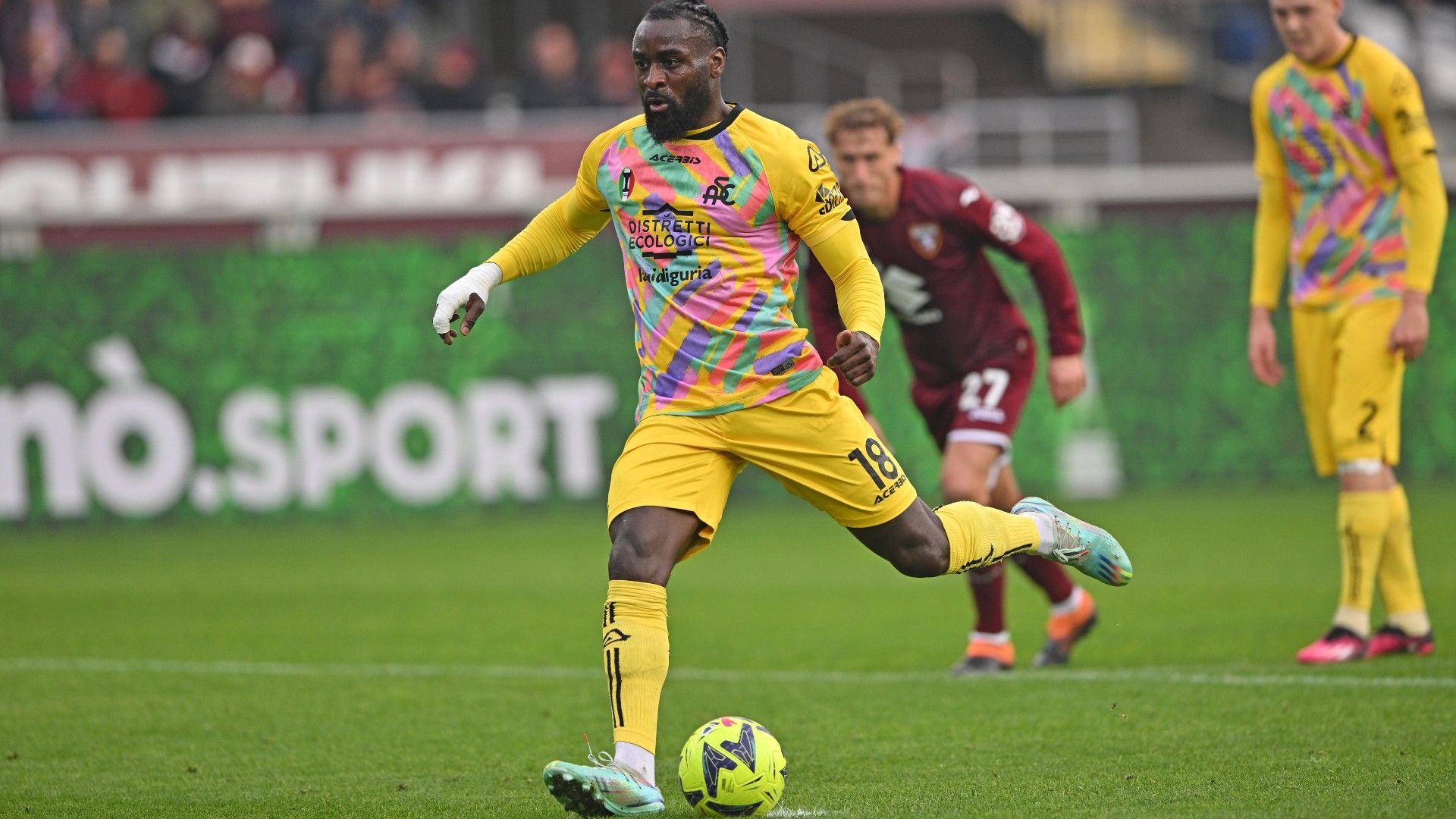 Nzola penalty Spezia