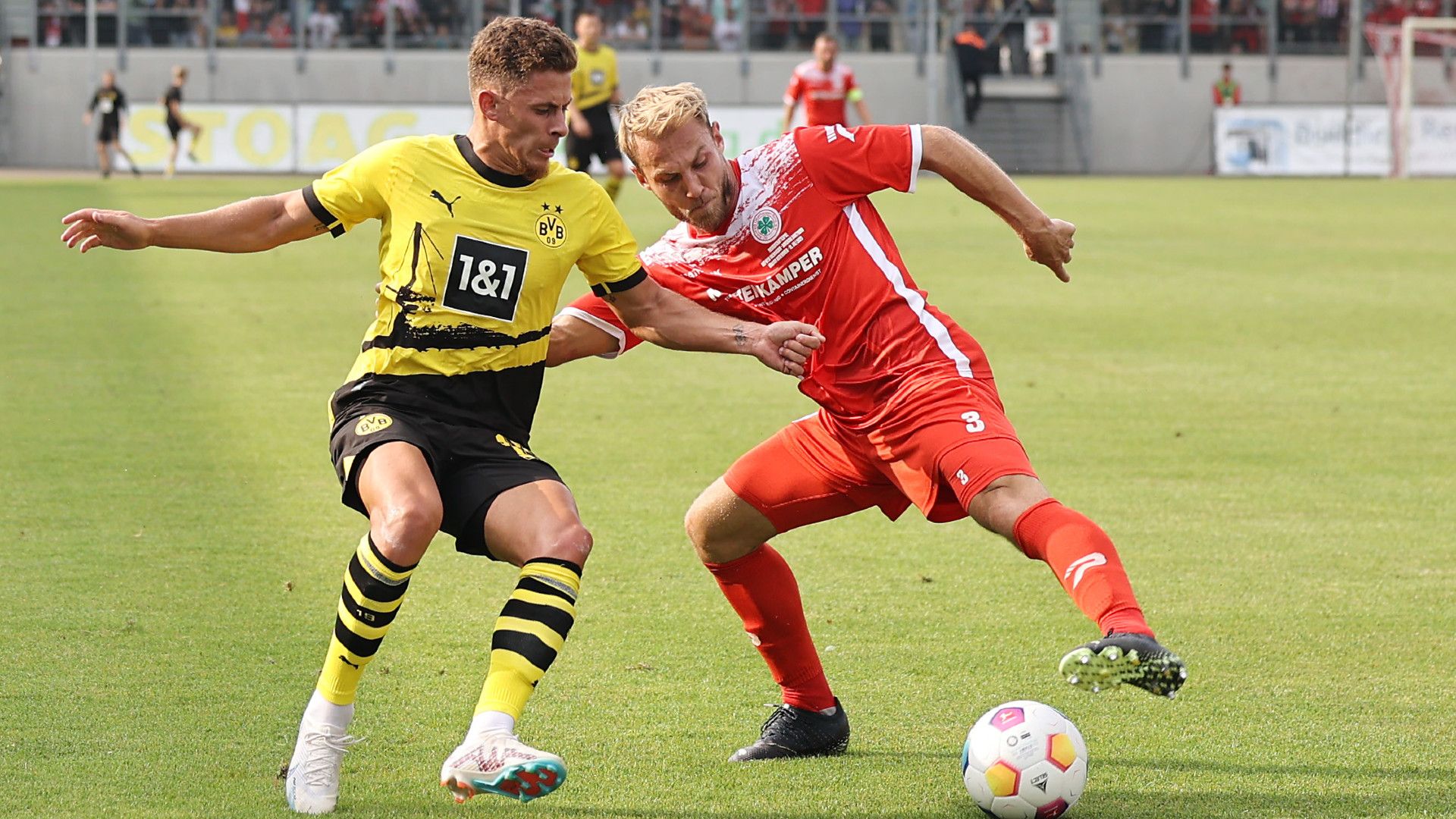 THORGAN HAZARD BORUSSIA DORTMUND
