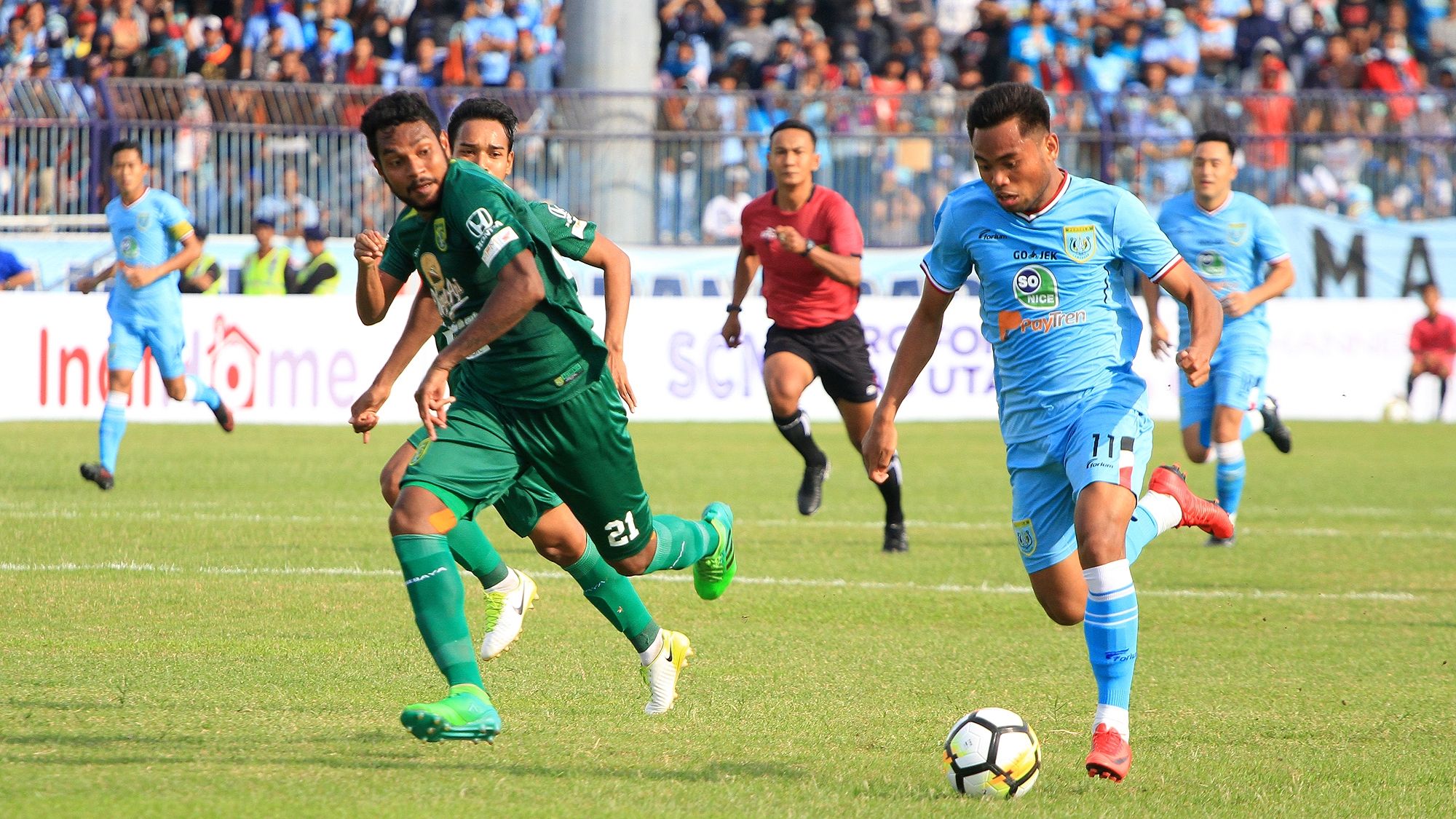 Saddil Ramdani - Persela Lamongan - Fandry Imbiri - Persebaya Surabaya