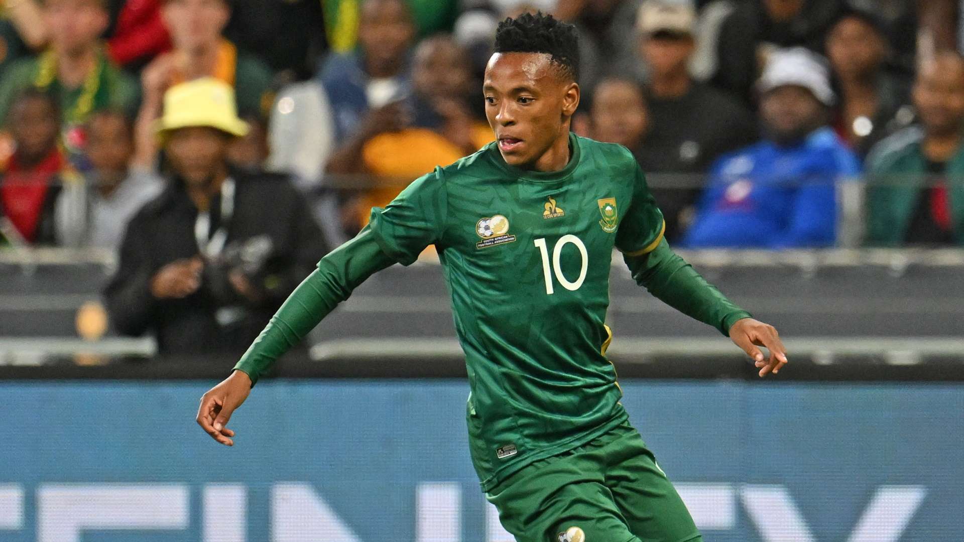 Hugo Broos explains why Orlando Pirates starlet Relebohile Mofokeng is not yet ripe to start for Bafana Bafana - 'He is not a powerful player' | Goal.com South Africa