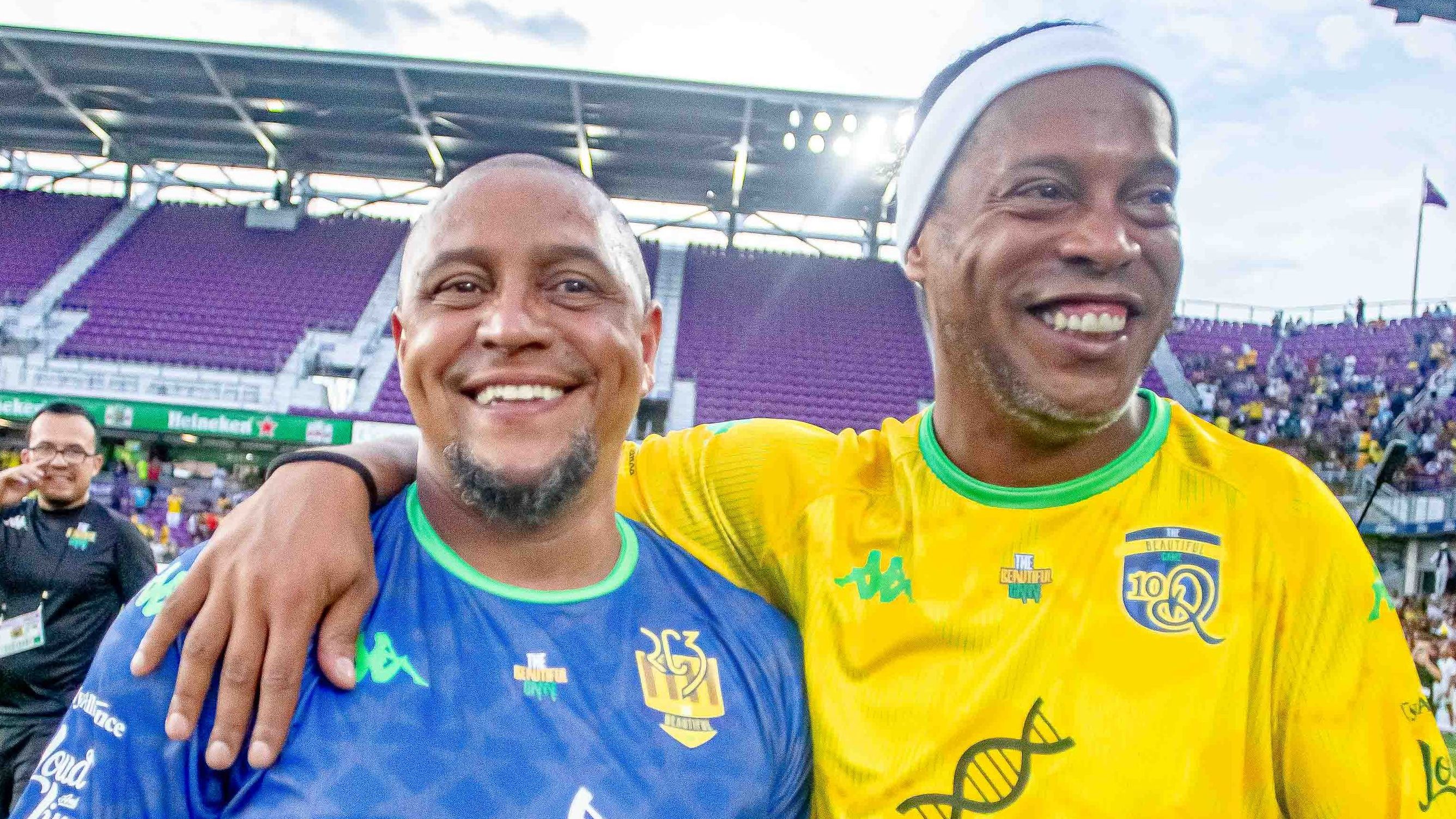 Ronaldinho and Roberto Carlos
