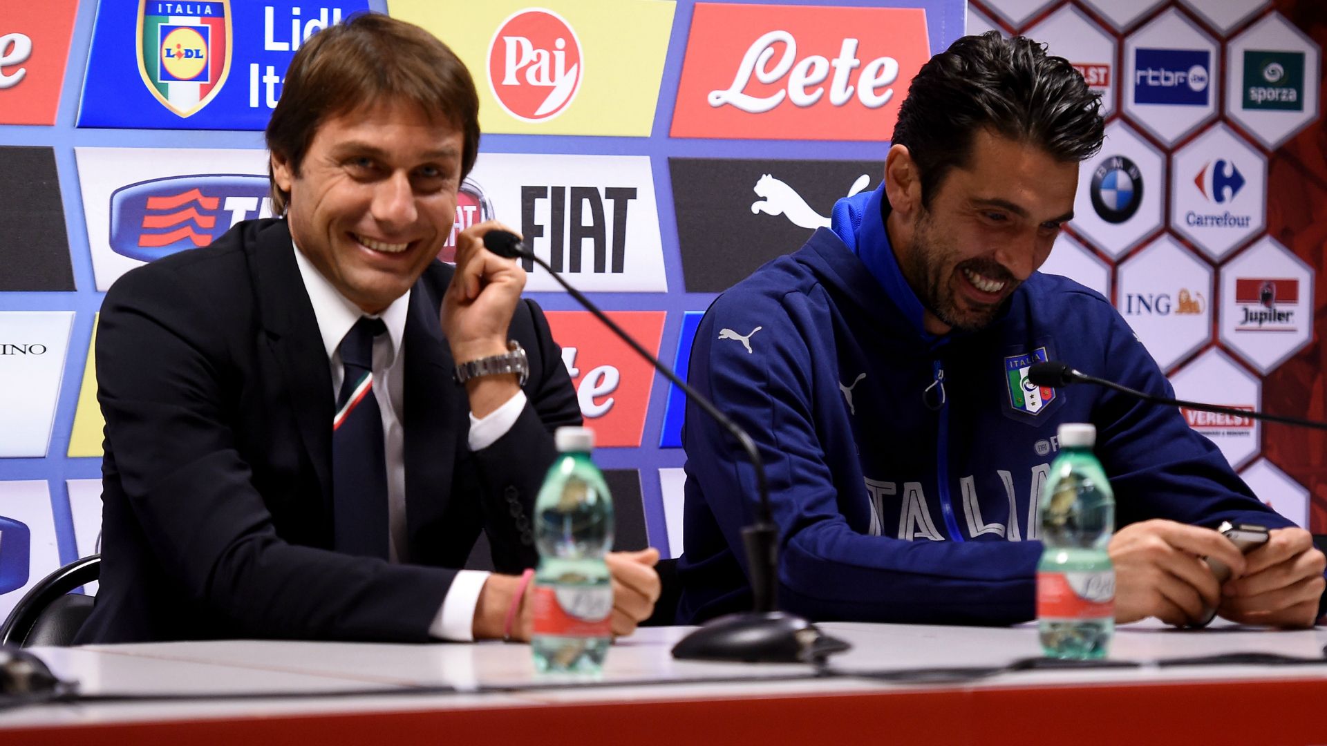 Antonio Conte Gianluigi Buffon Italy 12/11/2015