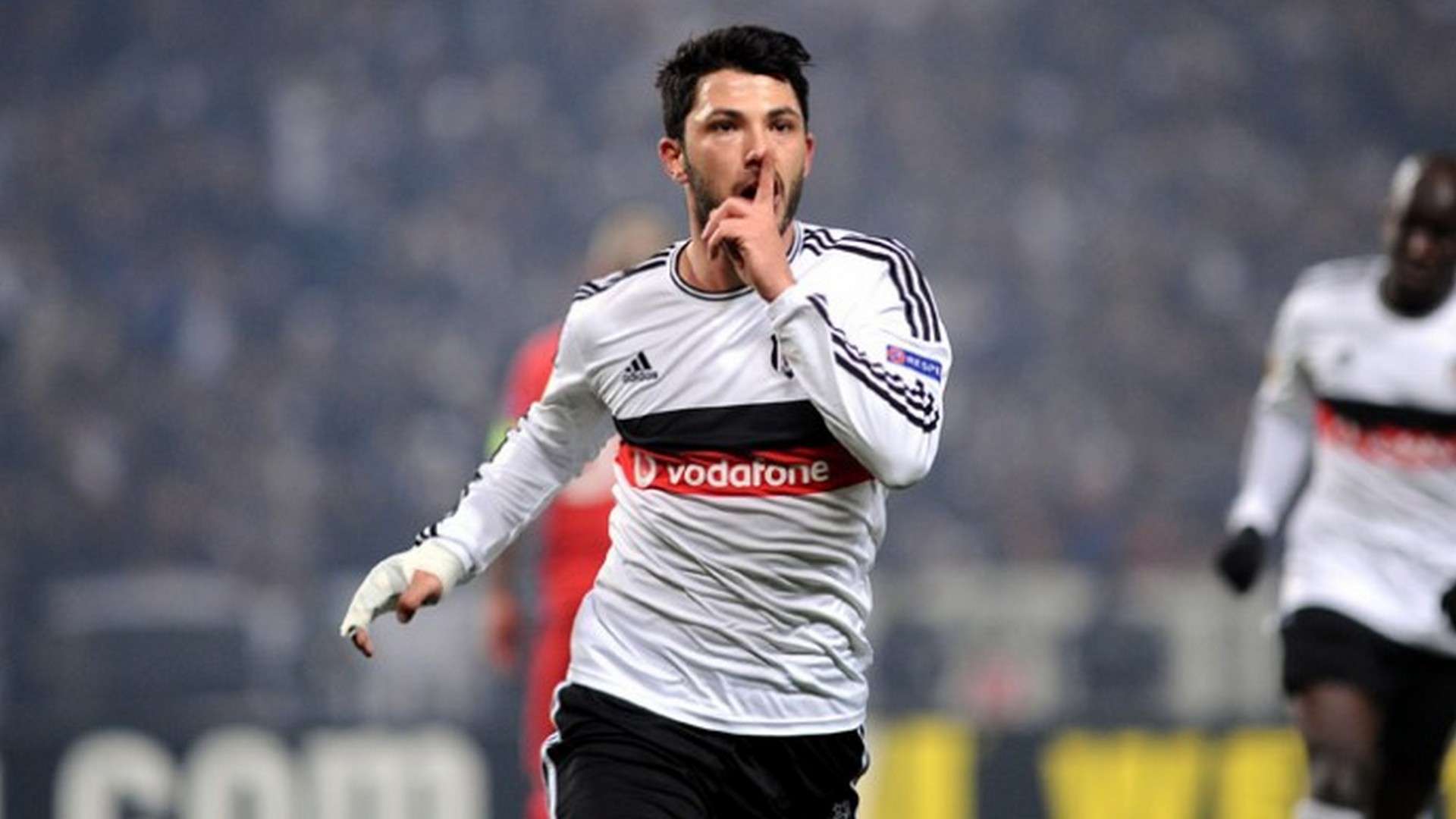Tolgay Arslan Besiktas