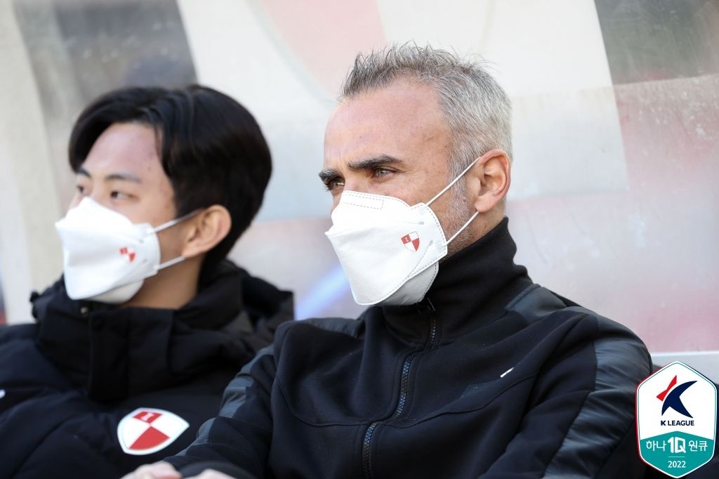 부산 페레즈 감독