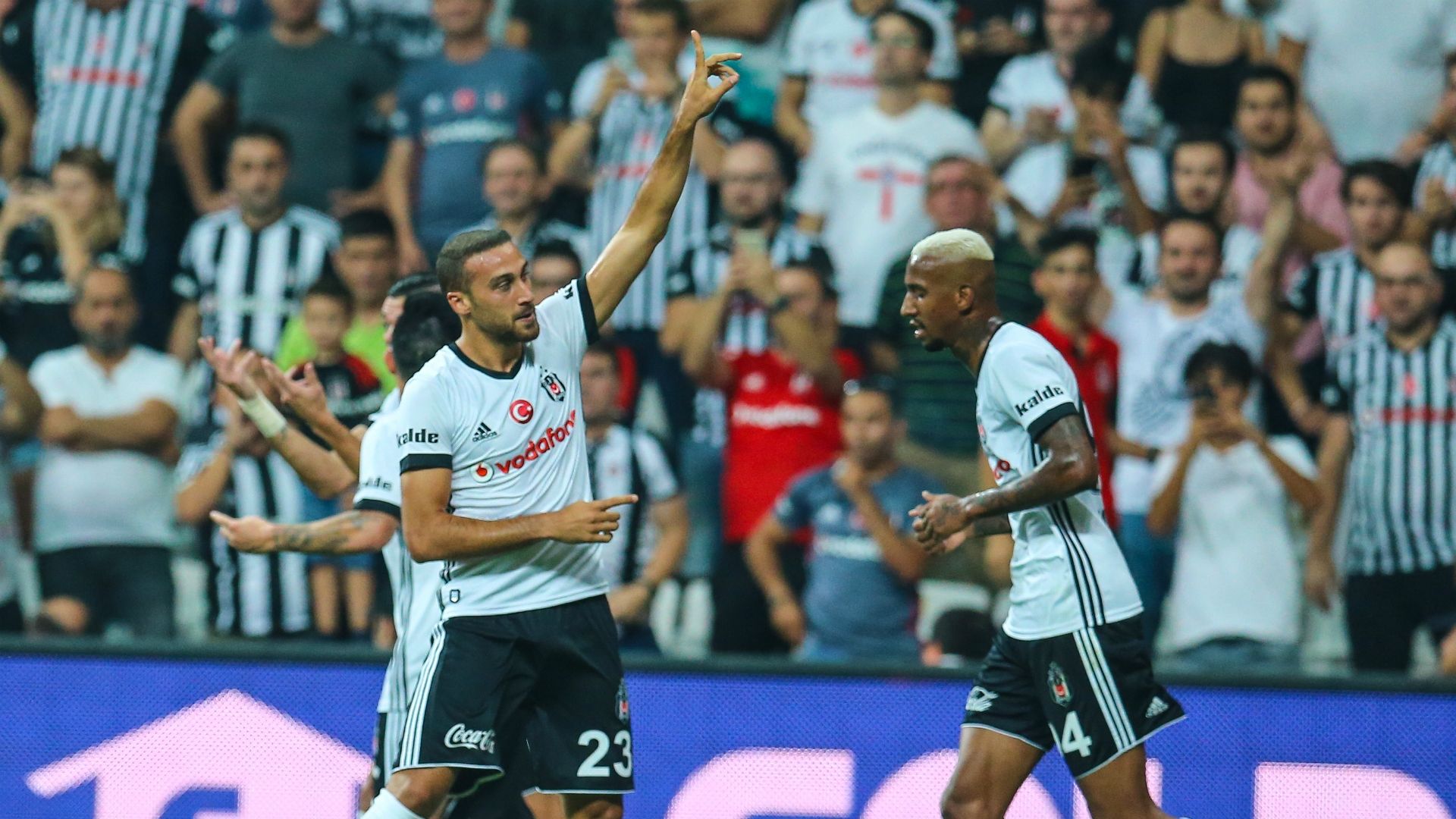 Cenk Tosun Talisca Besiktas Konyaspor 09182017