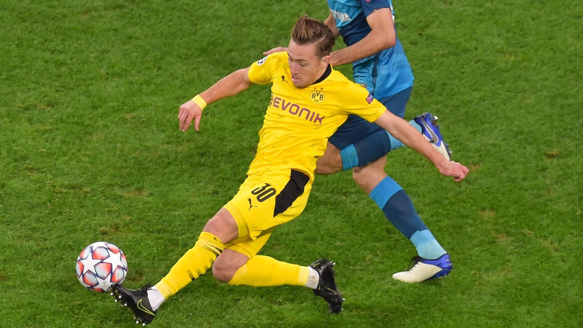 Felix Passlack Zenit Borussia Dortmund Champions League 08122020