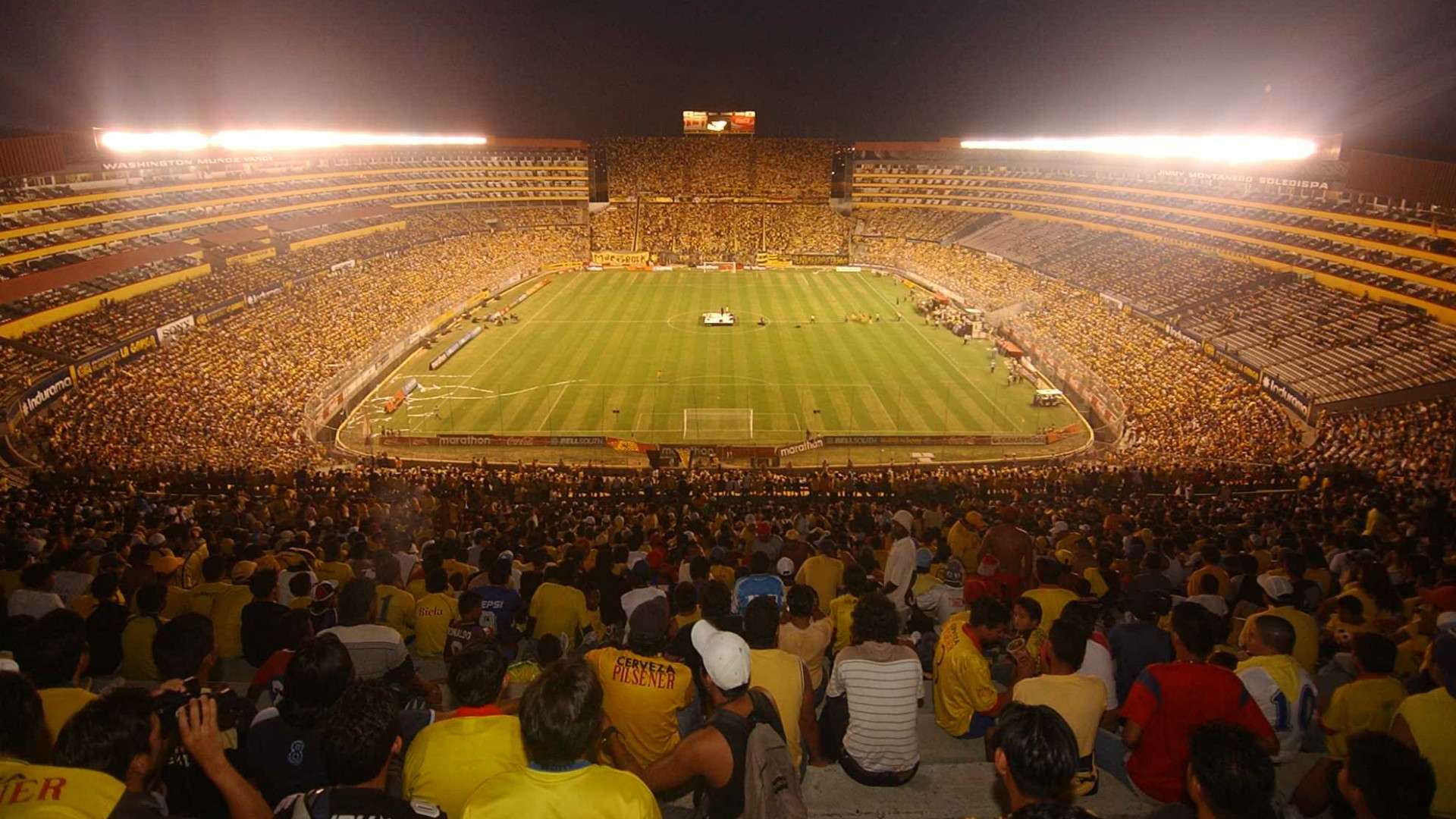 Estadio Monumental Isidro Romero Carbo