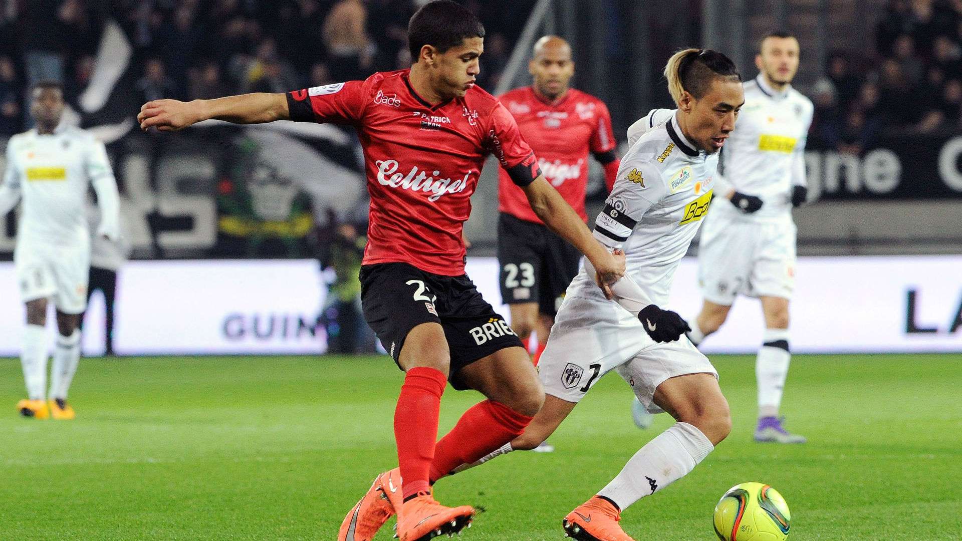 Ludovic Blas Billy Ketkeophomphone Guingamp Angers Ligue 1 27022016
