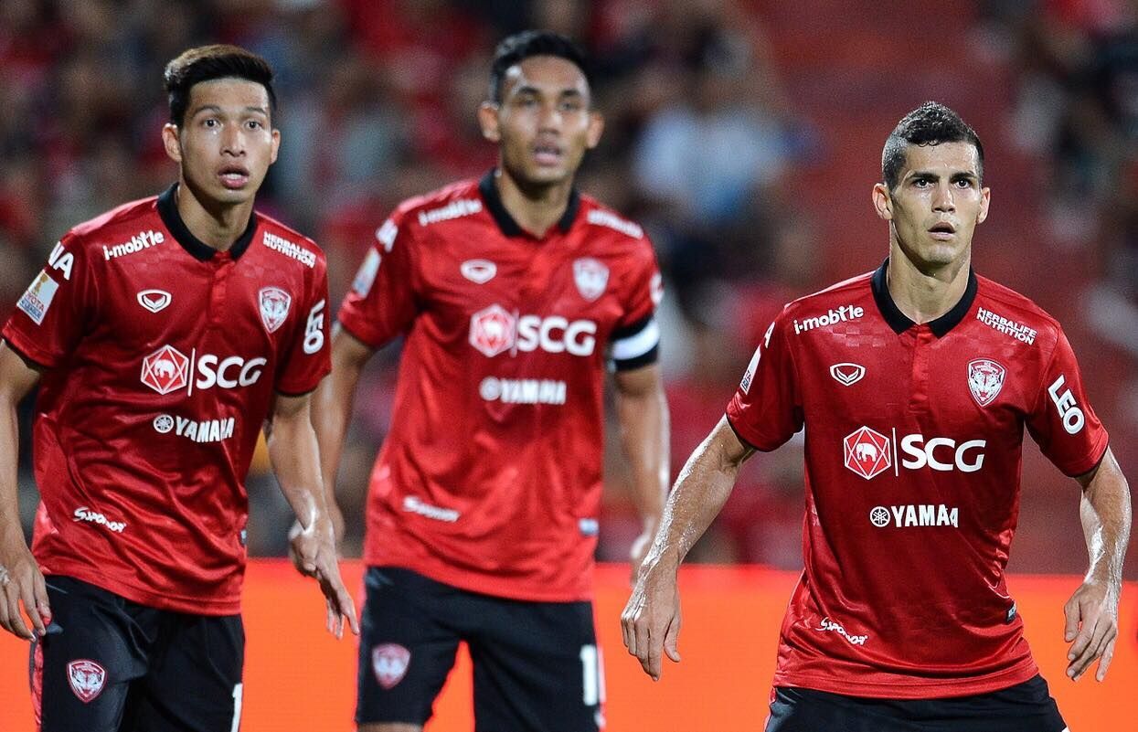 ธนบูรณ์, ธีรศิลป์, เคลตัน