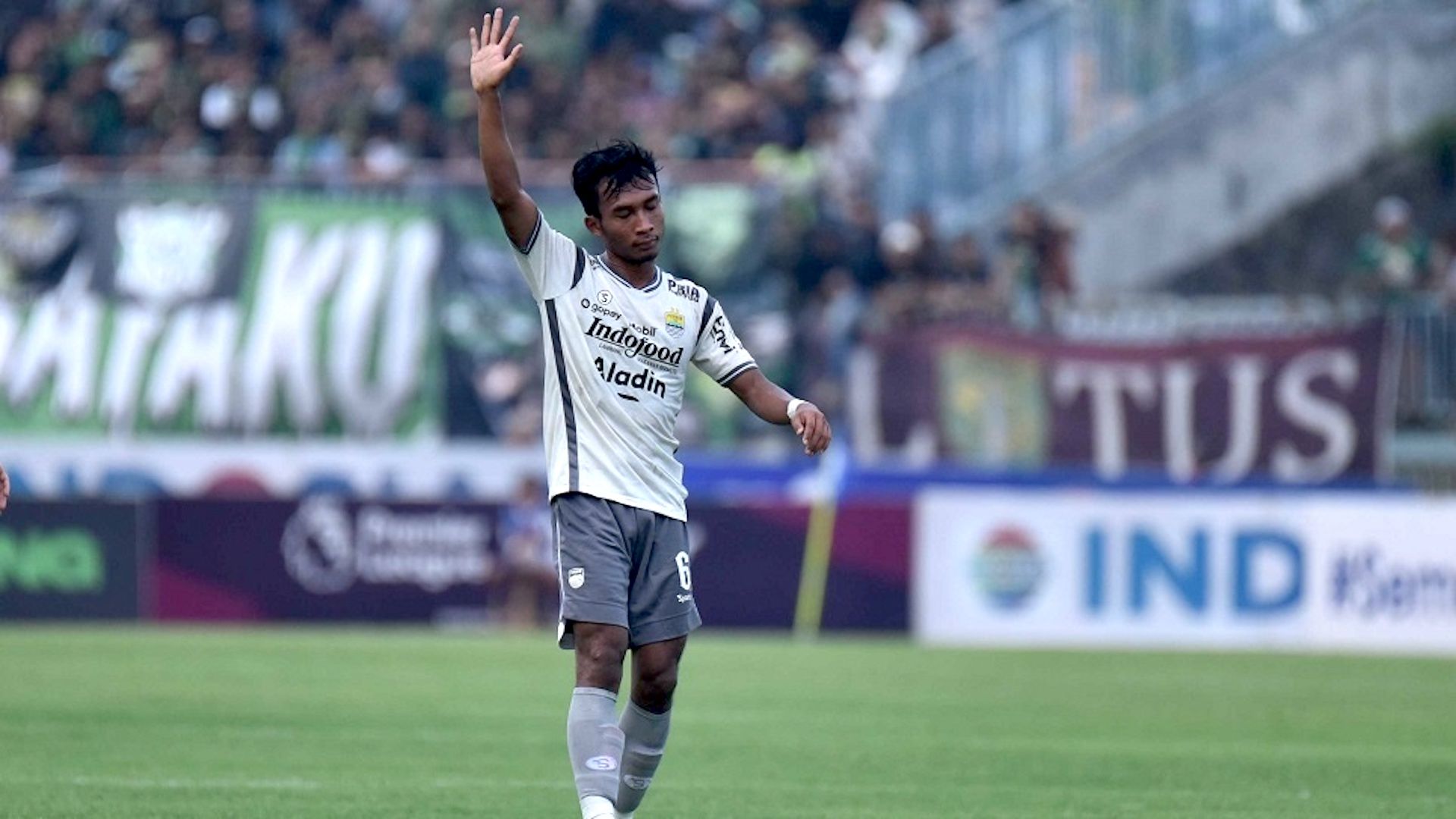 Robi Darwis - Persib