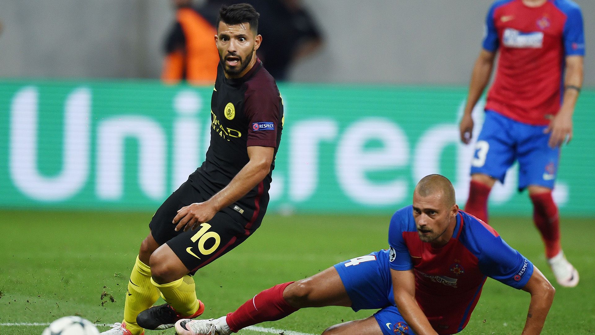 Sergio Aguero Manchester City Steaua Champions