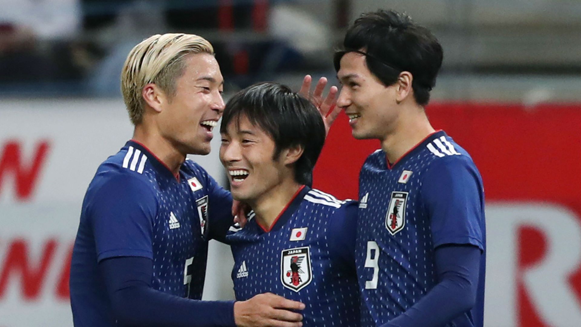 2018-11-20-japan-kyrgyz-yamanaka-nakajima-minamino