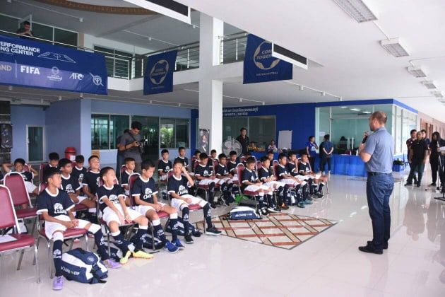 ช้าง เอฟเอ คัพ ฟุตบอล แคมป์ 2018