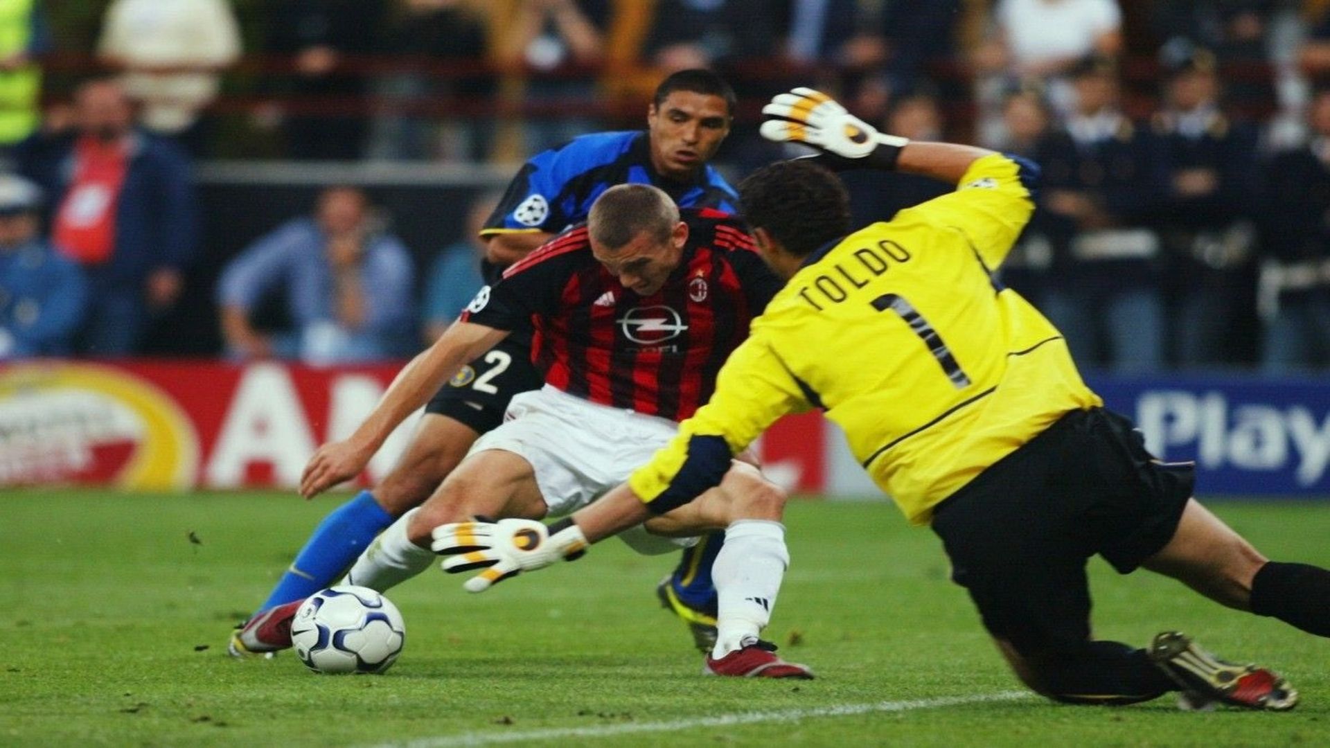 Andriy Shevchenko Francesco Toldo Ivan Cordoba Inter Milan UCL 2003