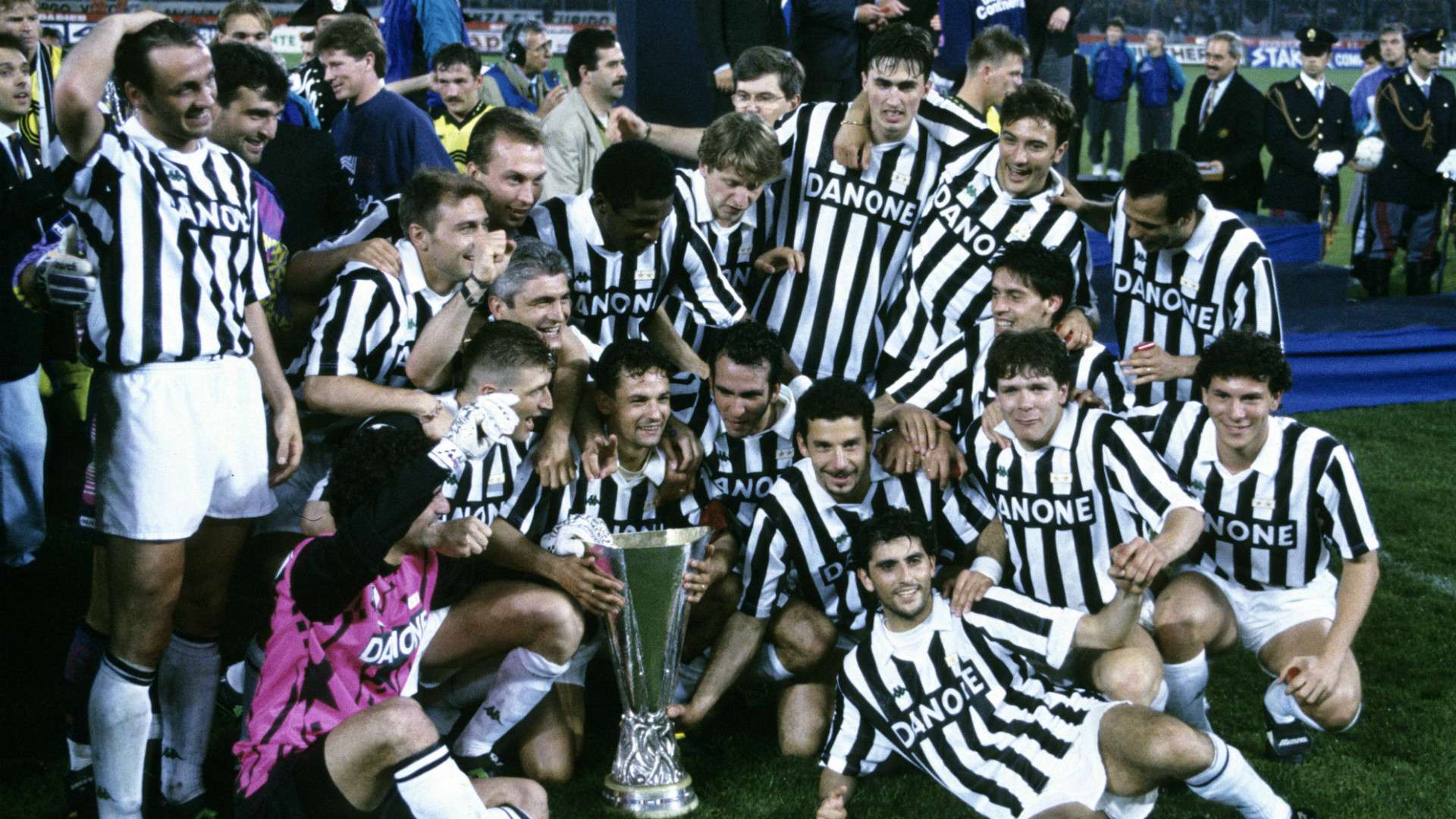 Juventus UEFA Cup 19051993