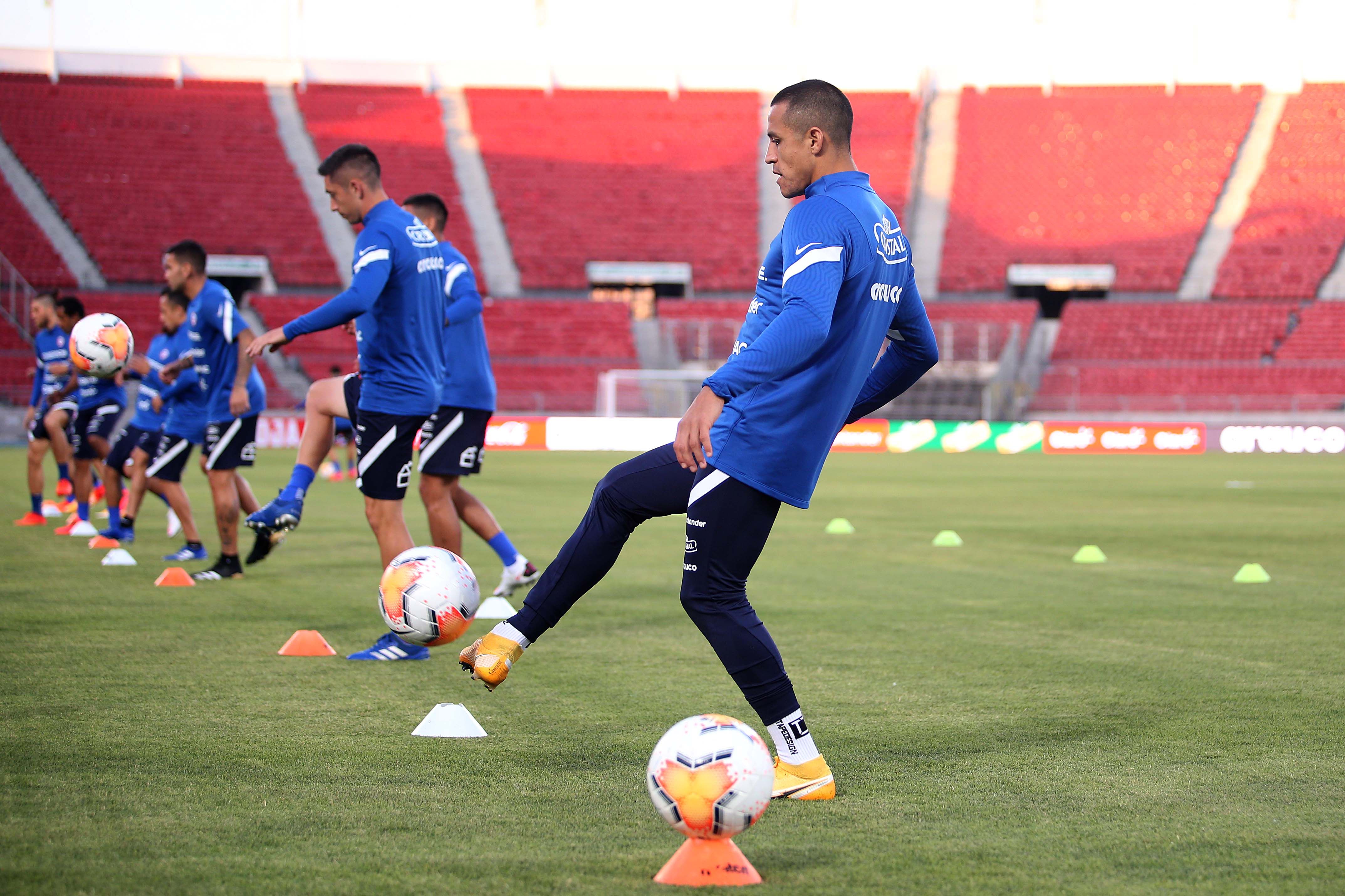 111120 Entrenamiento Chile Alexis Sánchez No Portada