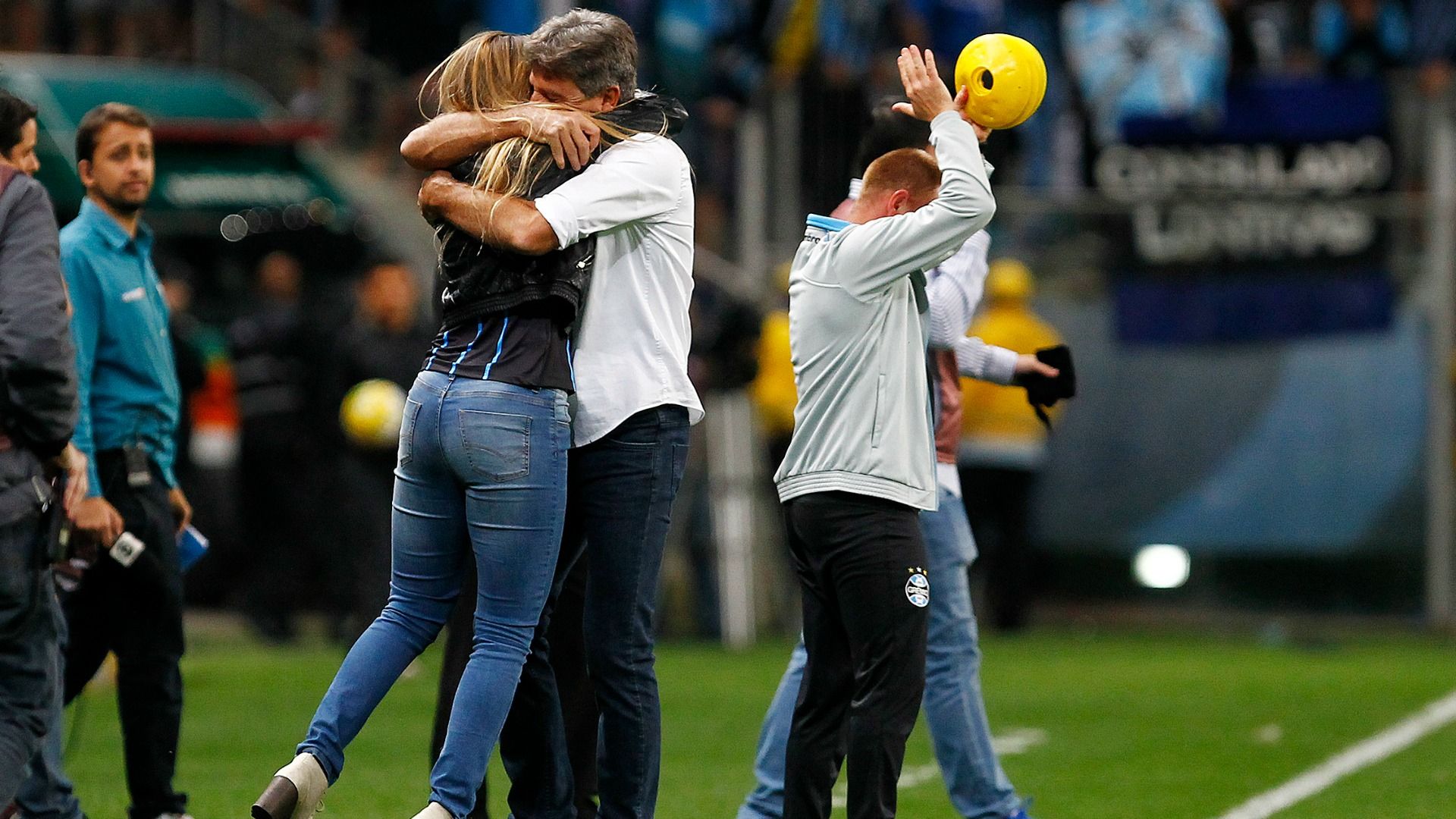 carol portaluppi renato gaúcho grêmio cruzeiro 16 11 2016