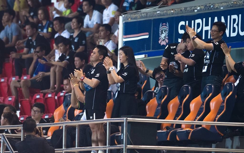 วราวุธ ศิลปอาชา