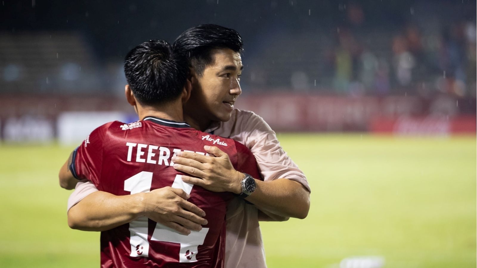 ธีรเทพ วิโนทัย