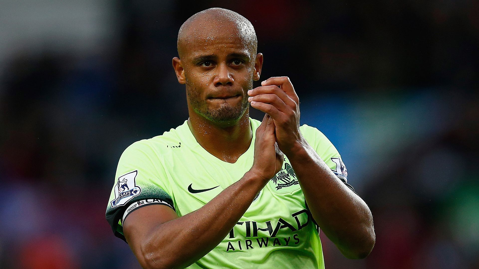 Vincent Kompany Manchester United Aston Villa Premier League 11082015