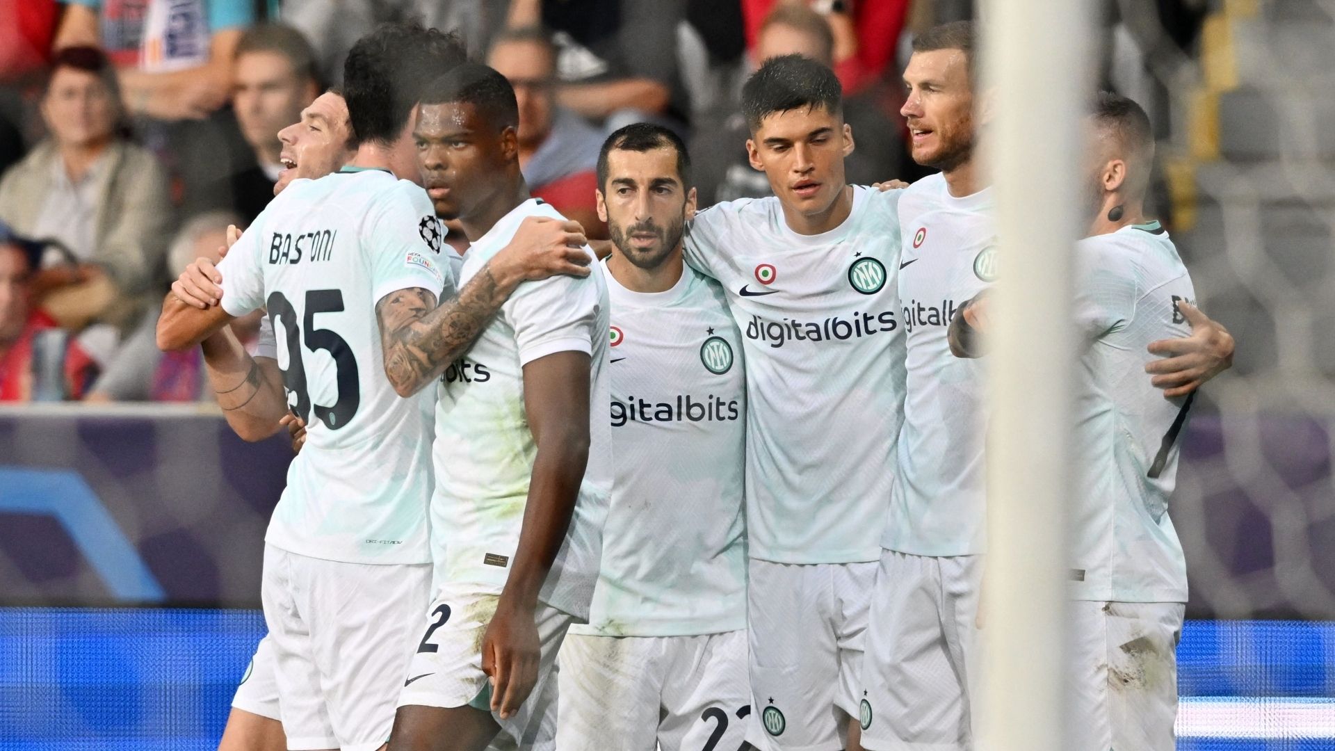 Dzeko Viktoria Plzen Inter