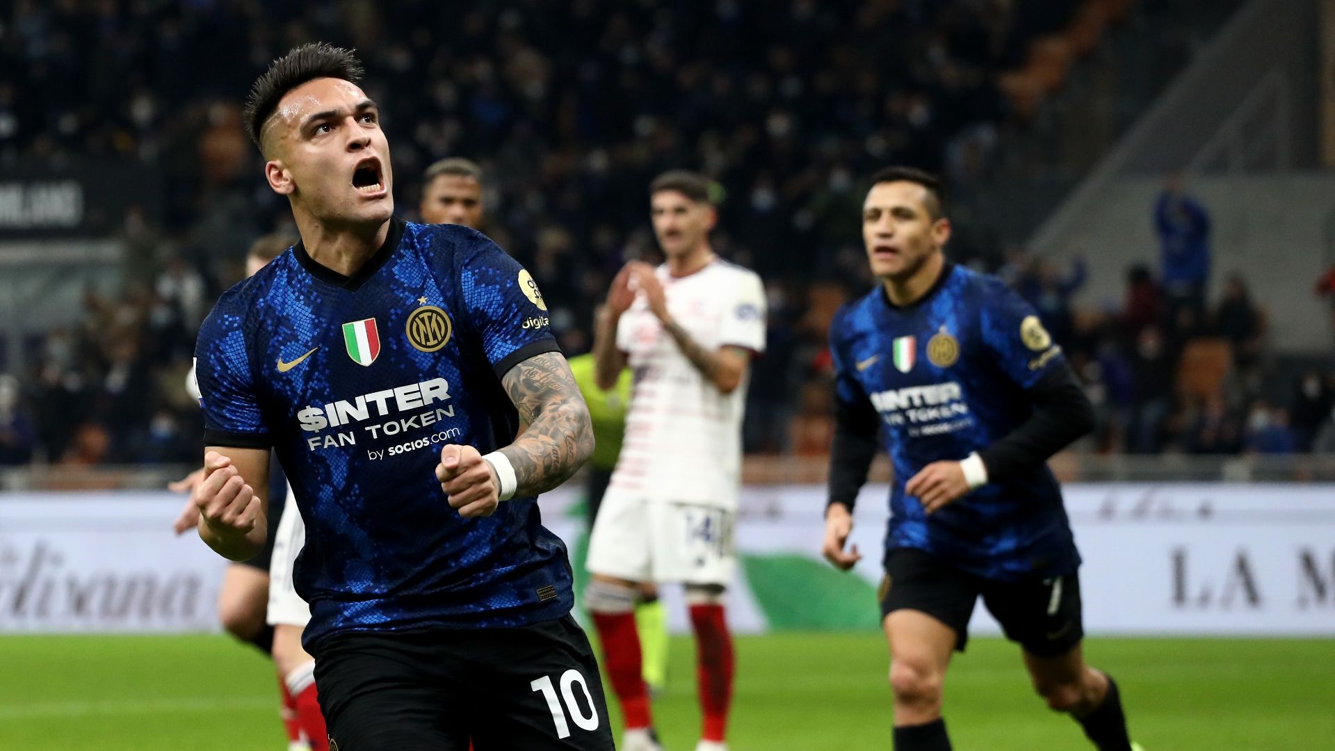 Lautaro Martínez - Alexis Sánchez Inter Cagliari