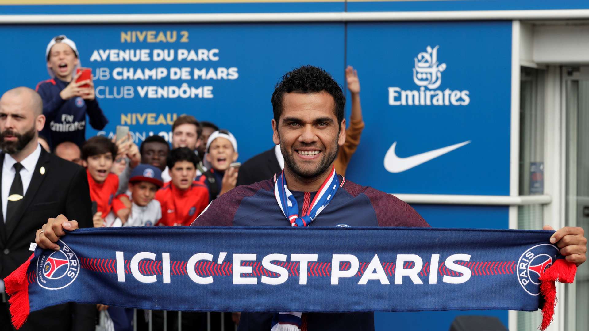 Daniel Alves PSG Paris Saint Germain Ligue 1