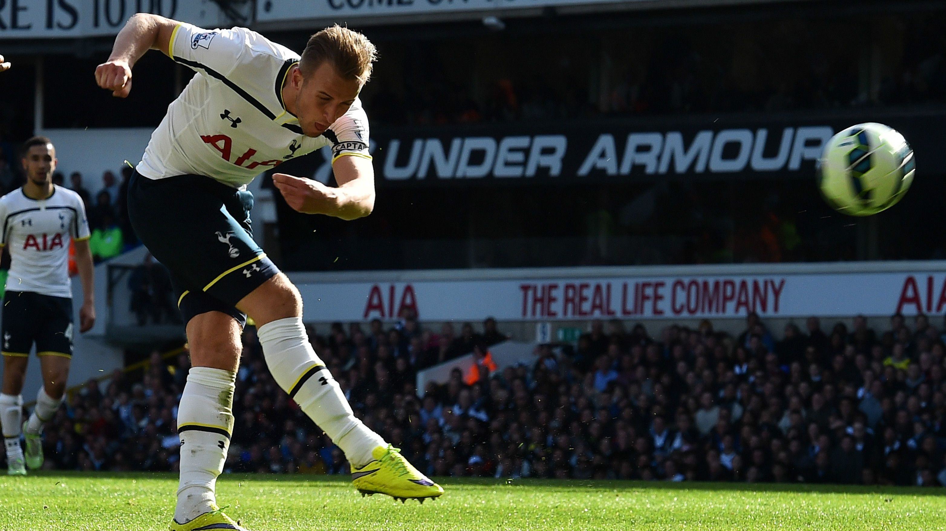 Harry Kane Tottenham Aston Villa Premier League 11042015