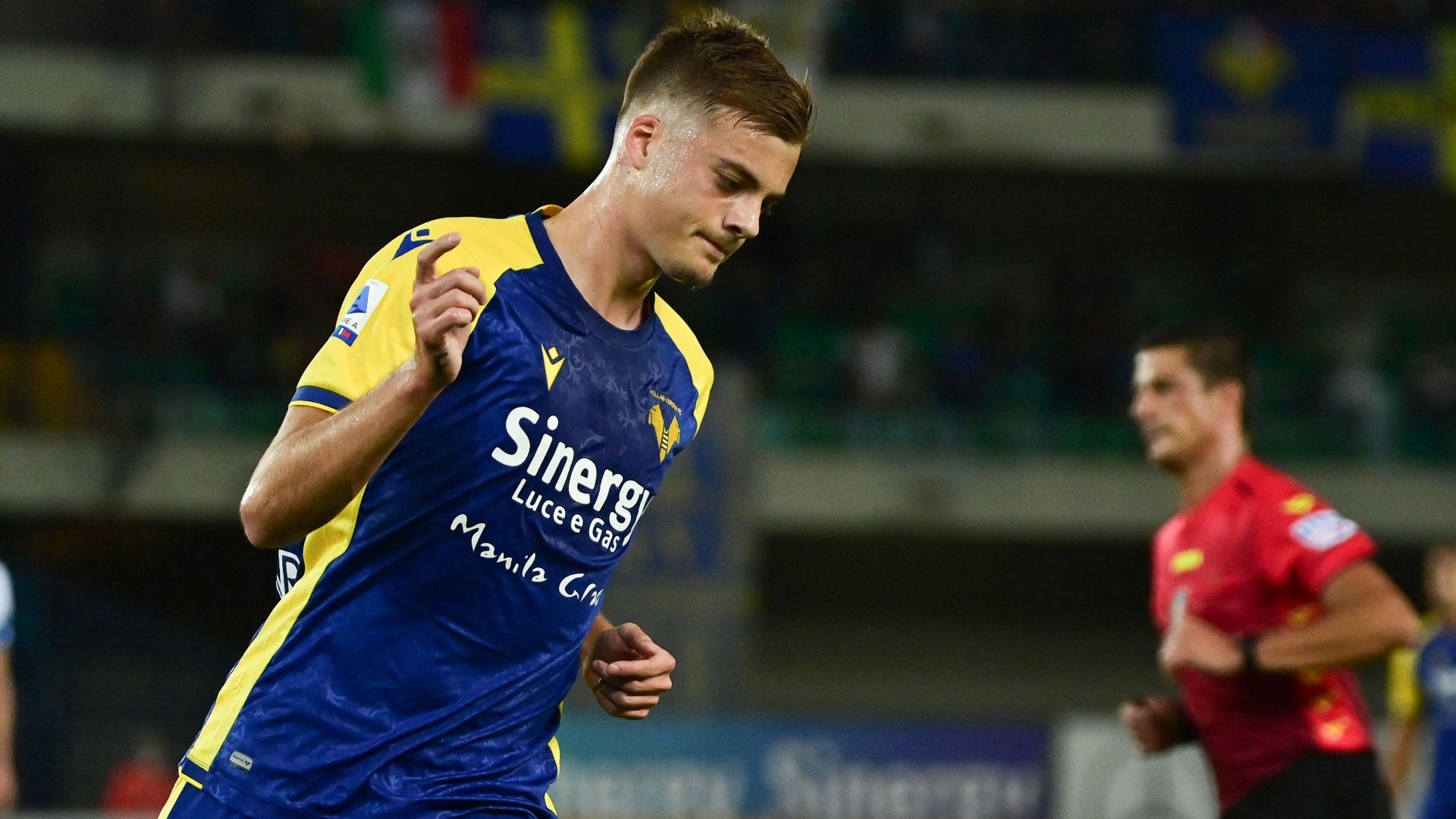 Ilic Verona celebrating Inter Serie A