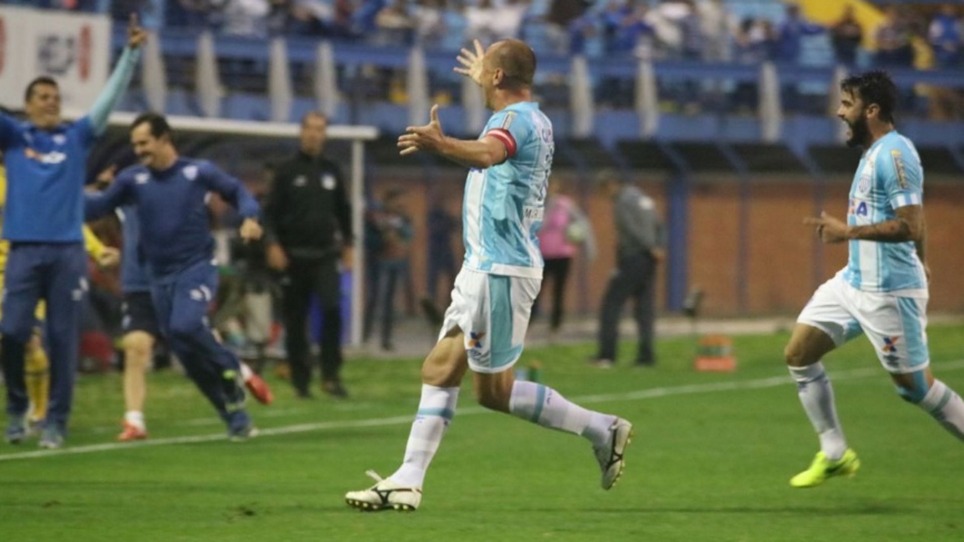 Marquinhos Avai 08112017