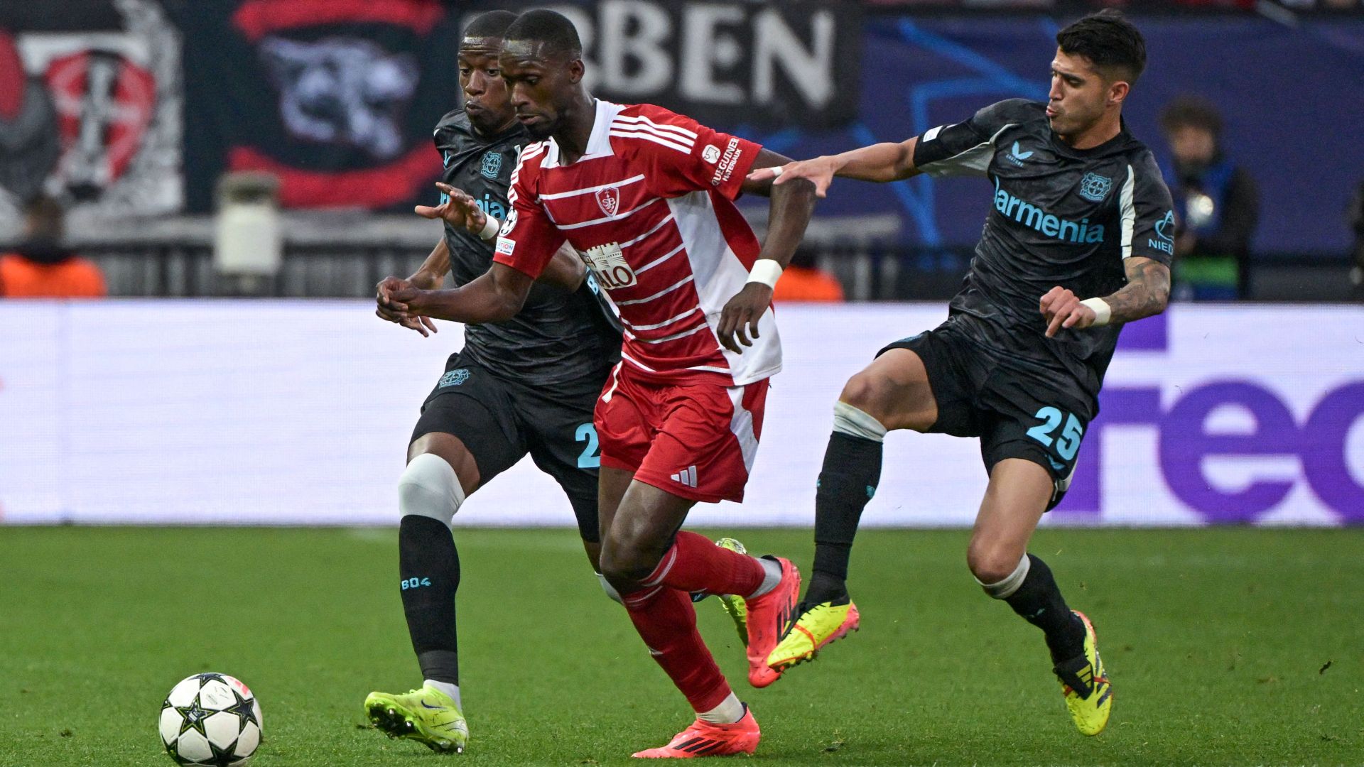 Abdallah Sima Brest Leverkusen Champions League 23102024