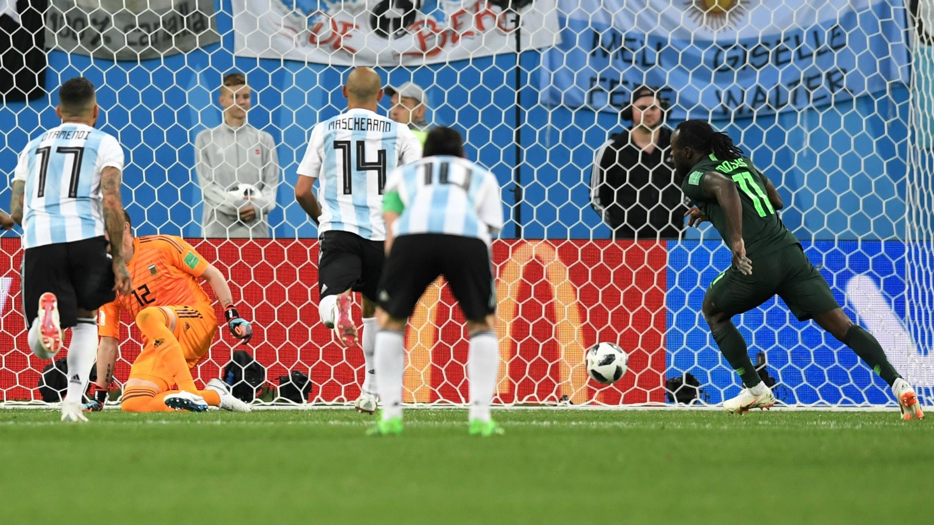 Victor Moses - Argentina