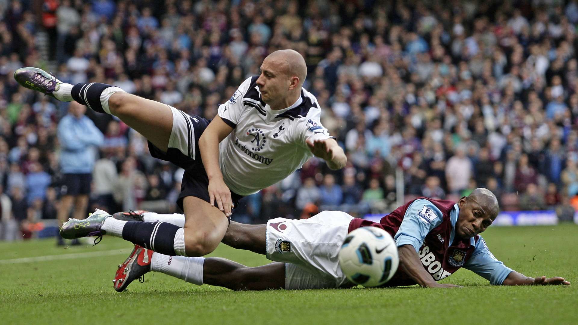 Alan Hutton | Tottenham