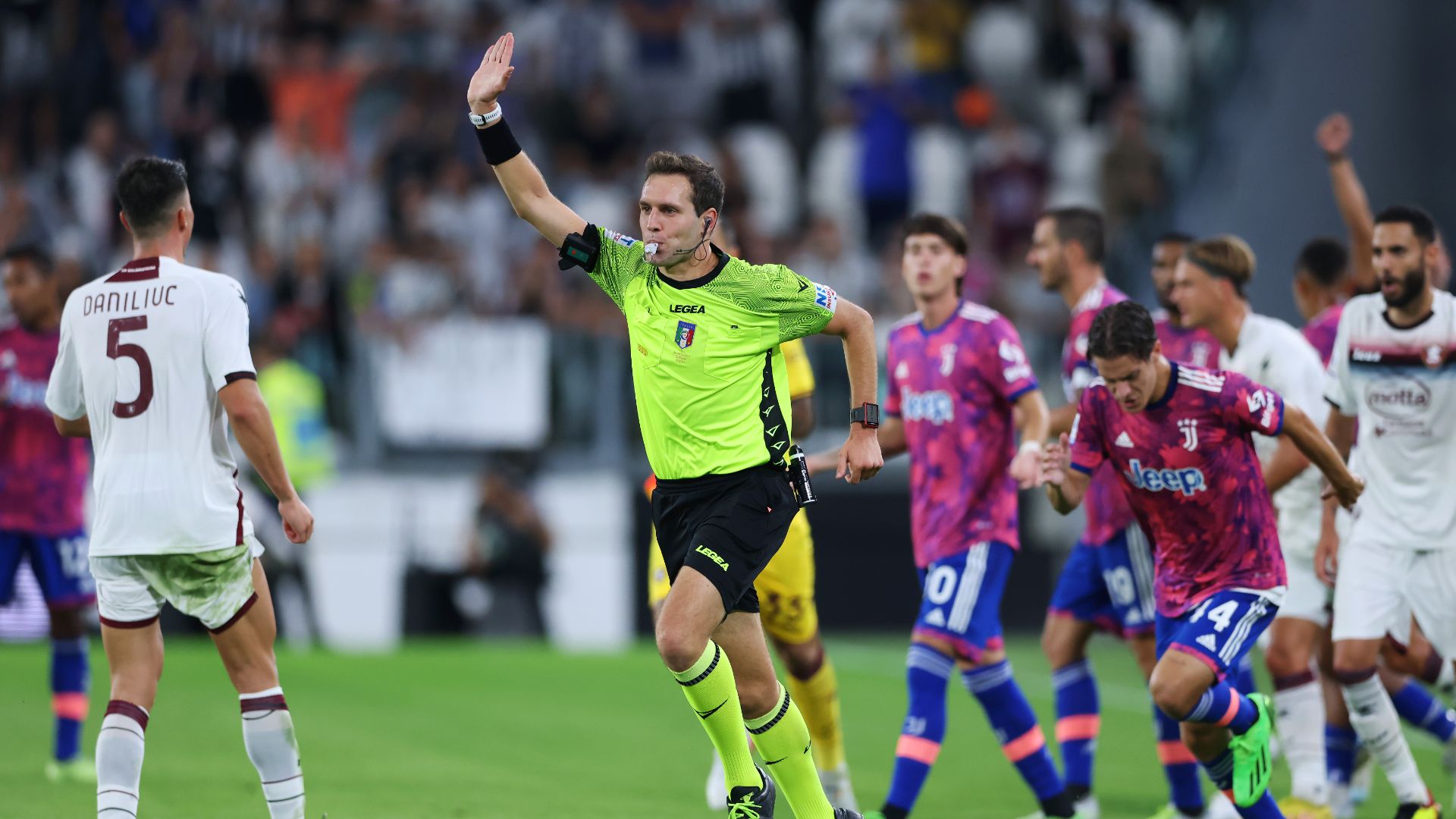 Juventus Salernitana referee 2022-23