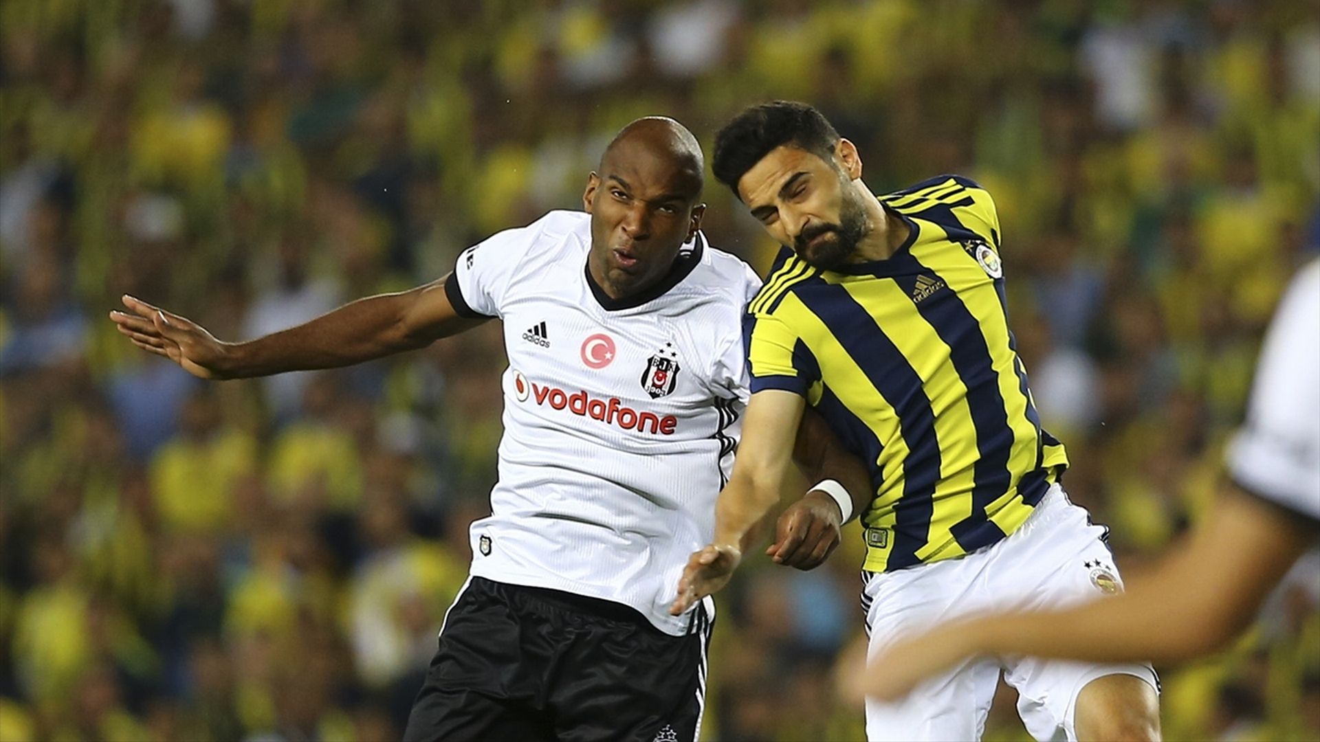 Ryan Babel Mehmet Ekici Fenerbahce Besiktas 2392017