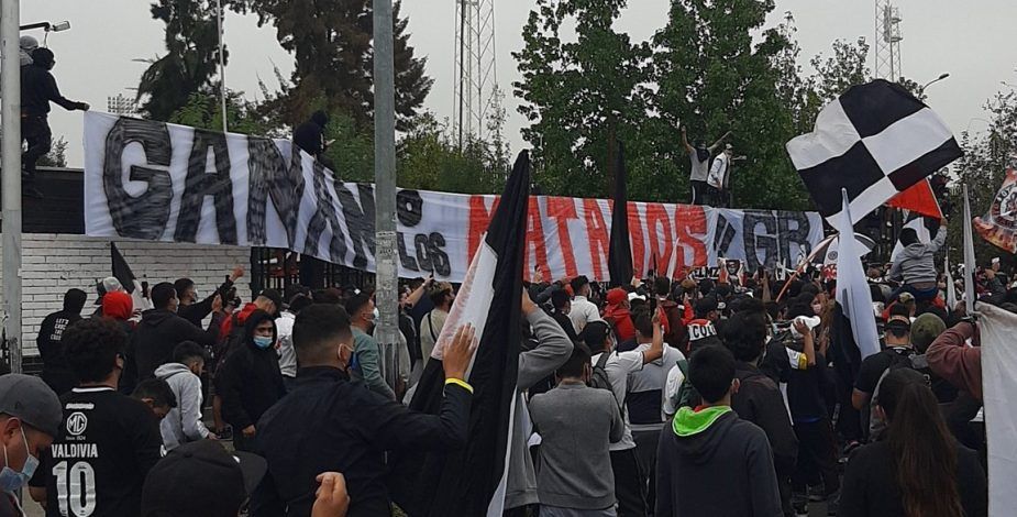 Colo Colo hinchas 2021