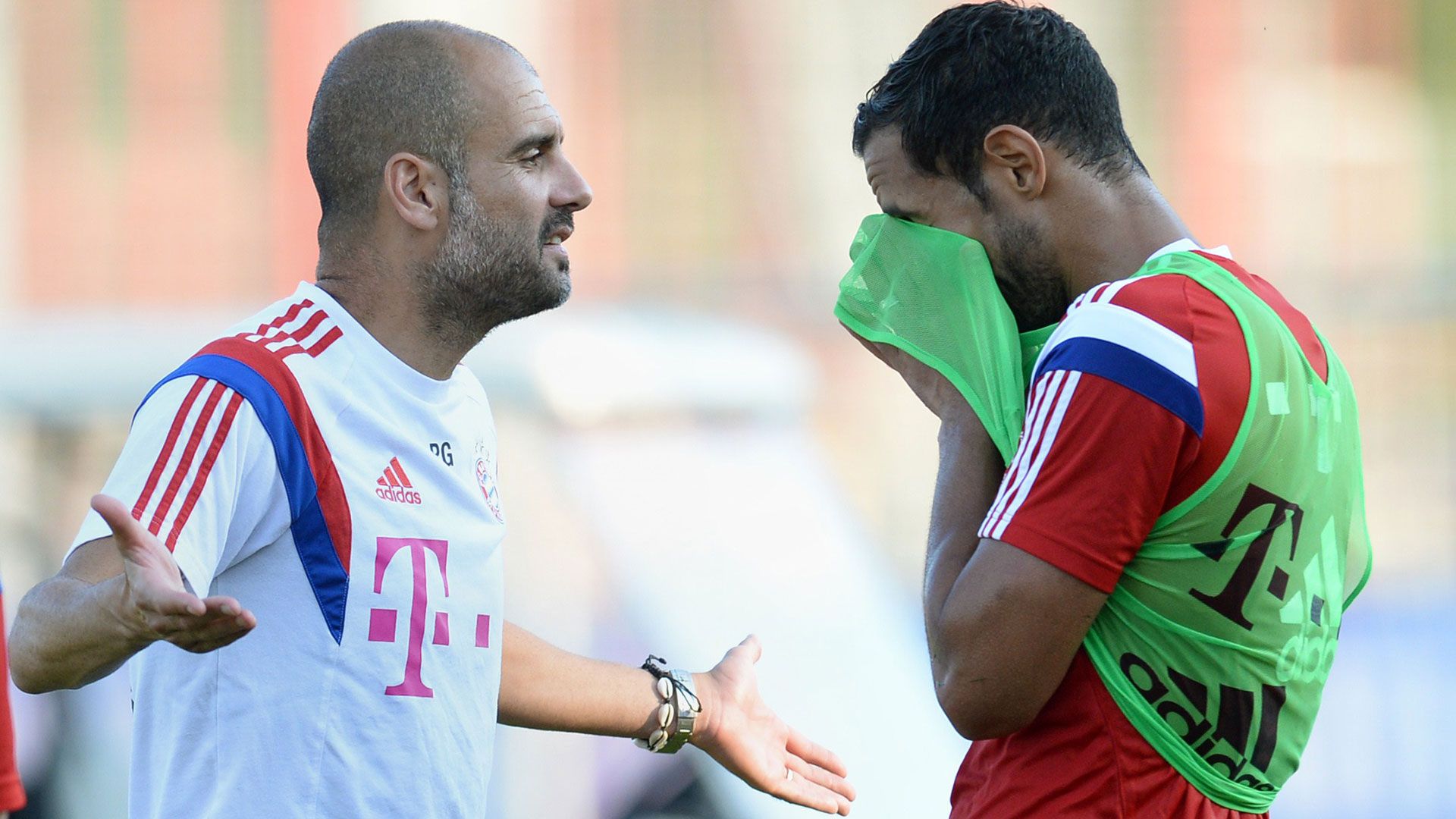 Pep Guardiola Medhi Benatia Bayern Munich