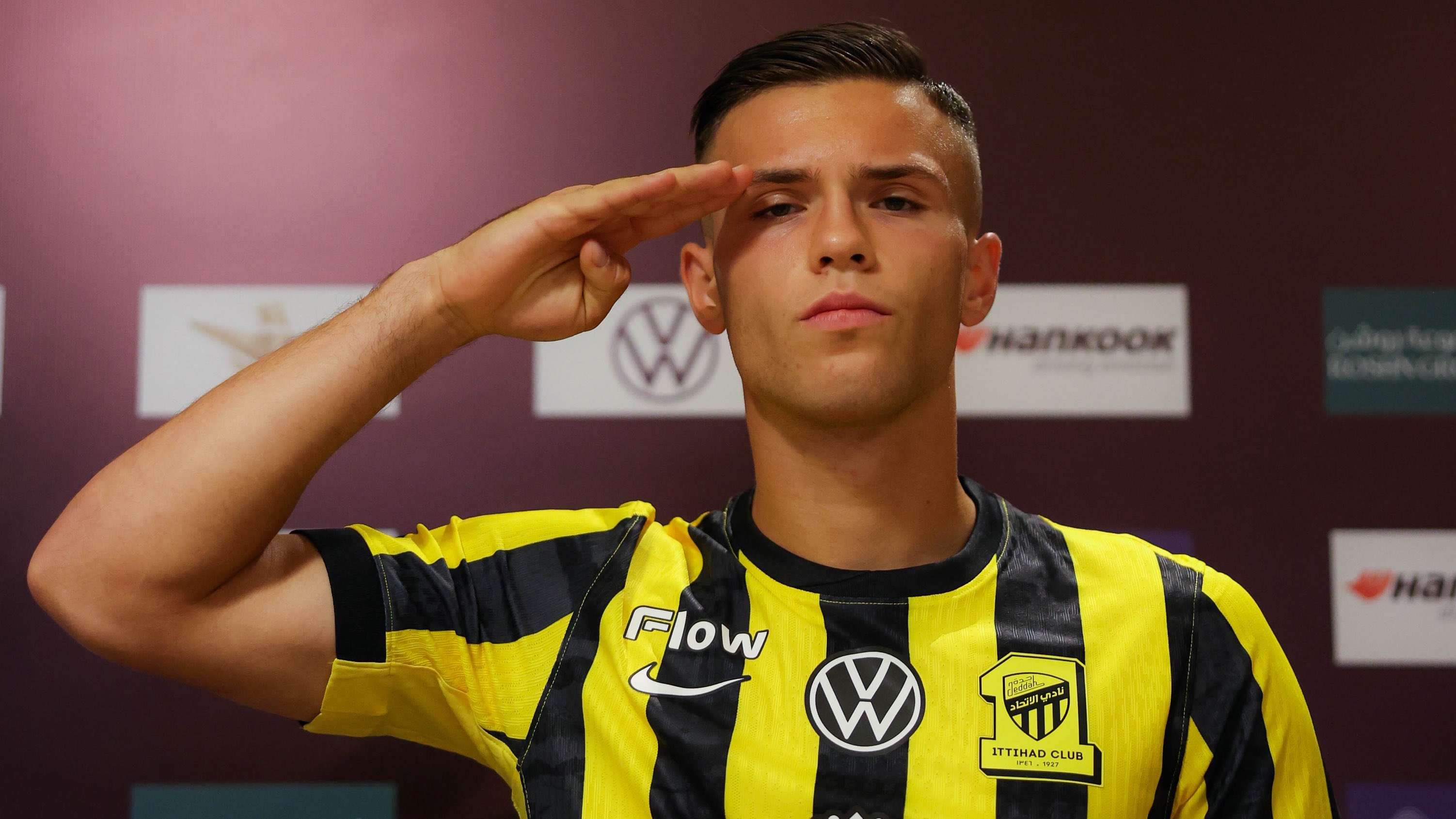 Jan-Carlo Simic يان كارلو سيميتش