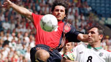 Rafael Alkorta and Hristo Stoichkov during Spain-Bulgaria match at EURO 1996