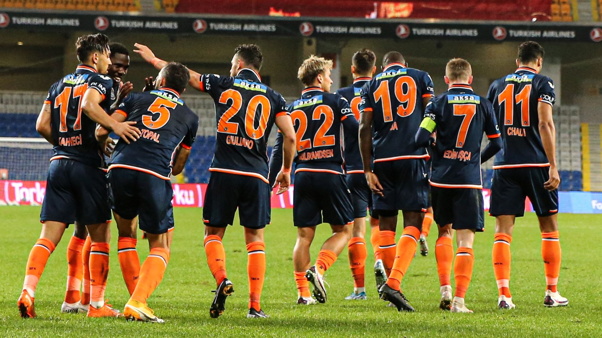 basaksehir gol sevinci 08112020