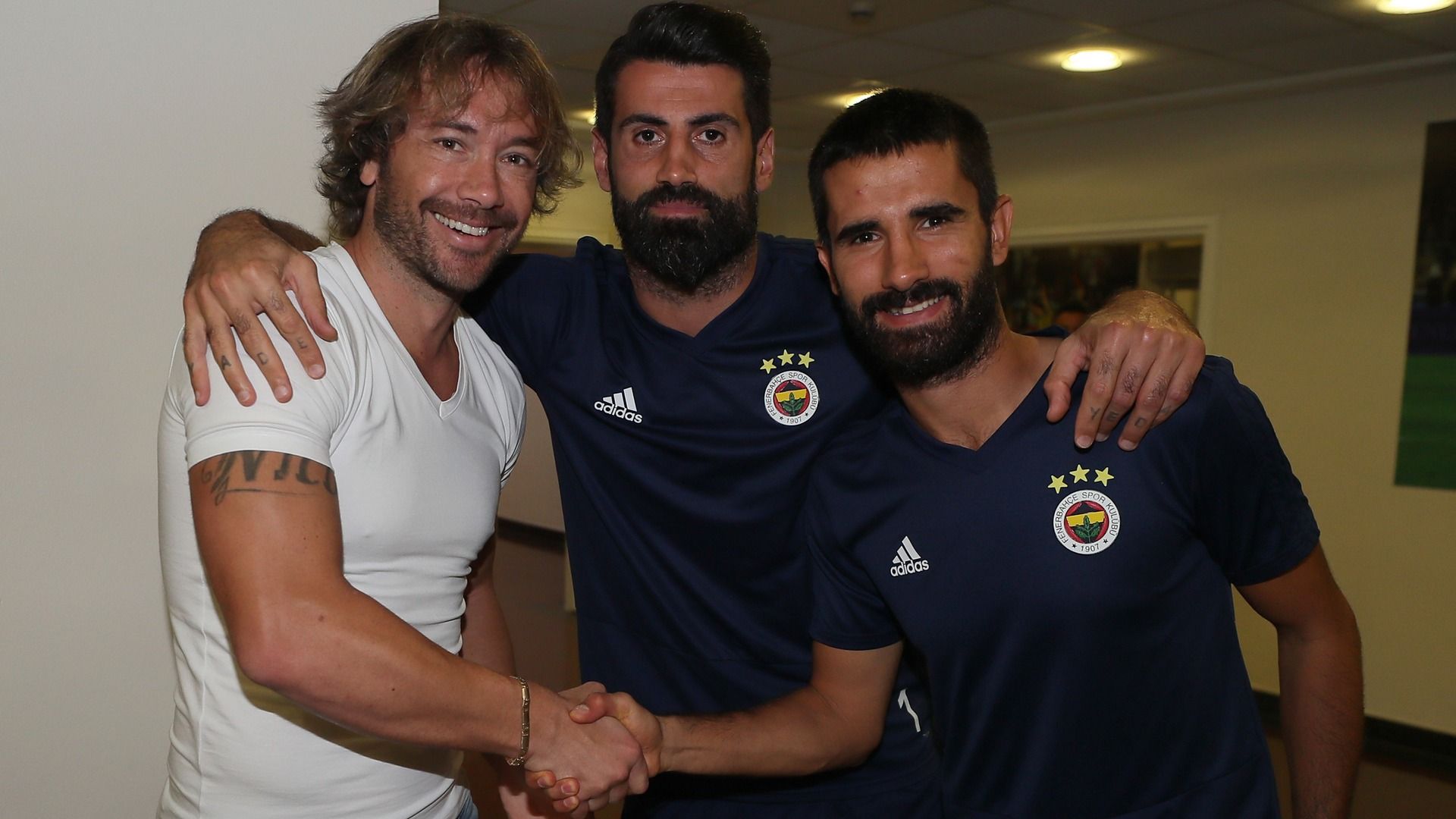 Diego Lugano Volkan Demirel Alper Potuk