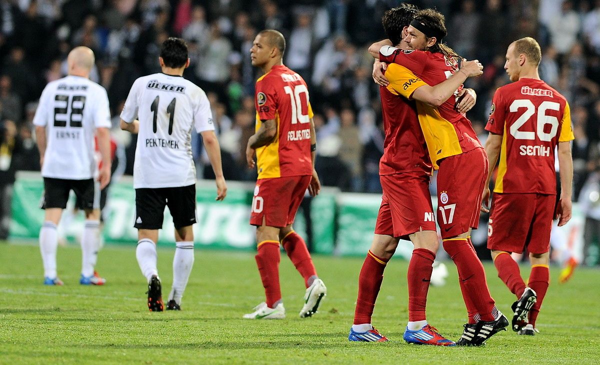 Felipe Melo Besiktas Galatasaray 04/16/12