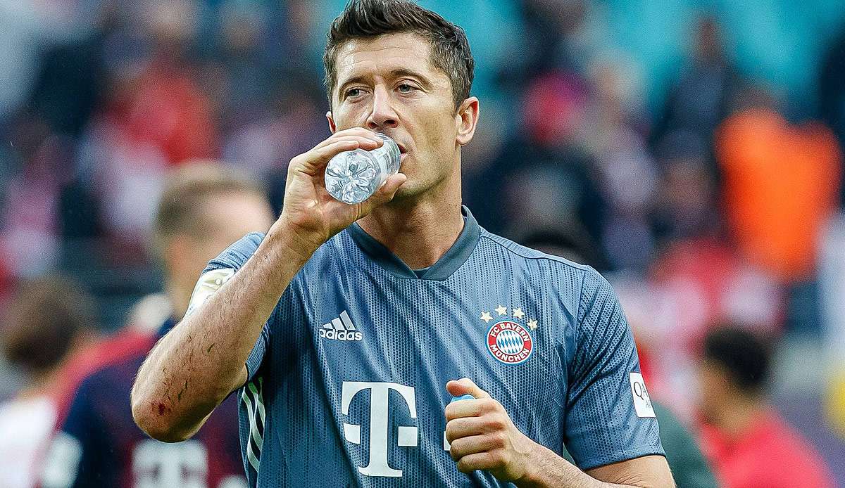 ONLY GERMANY Robert Lewandowski FC Bayern