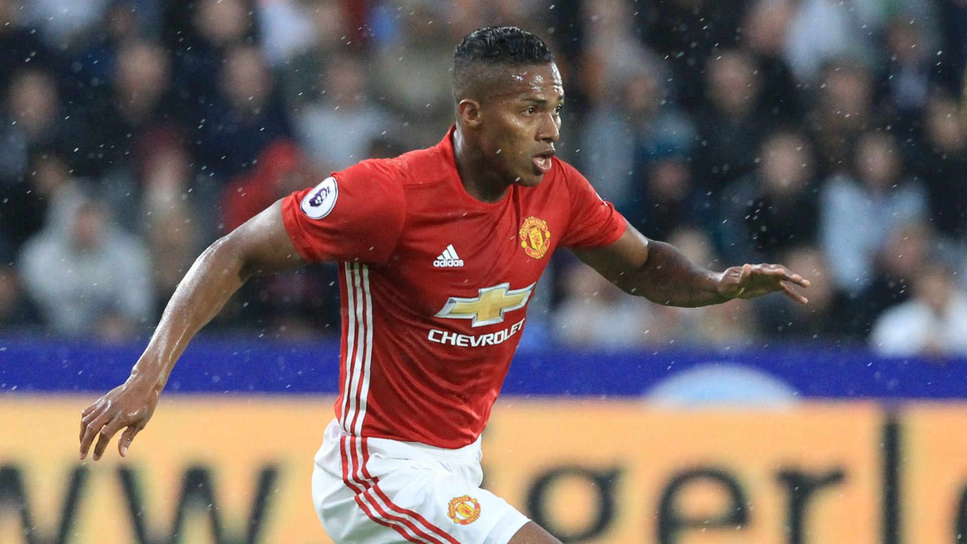 Premier League Team of the Week Antonio Valencia