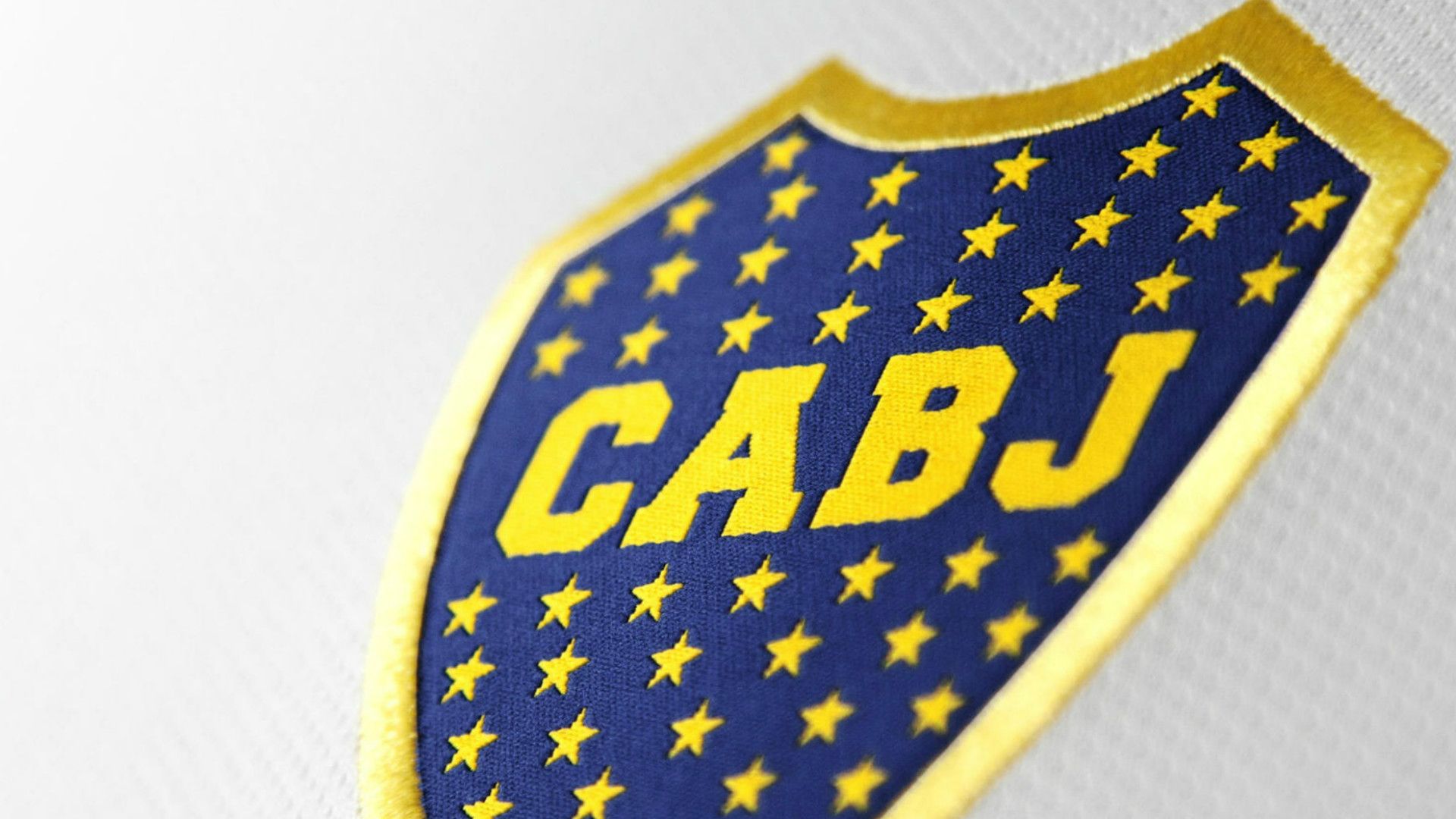escudo Boca camiseta blanca