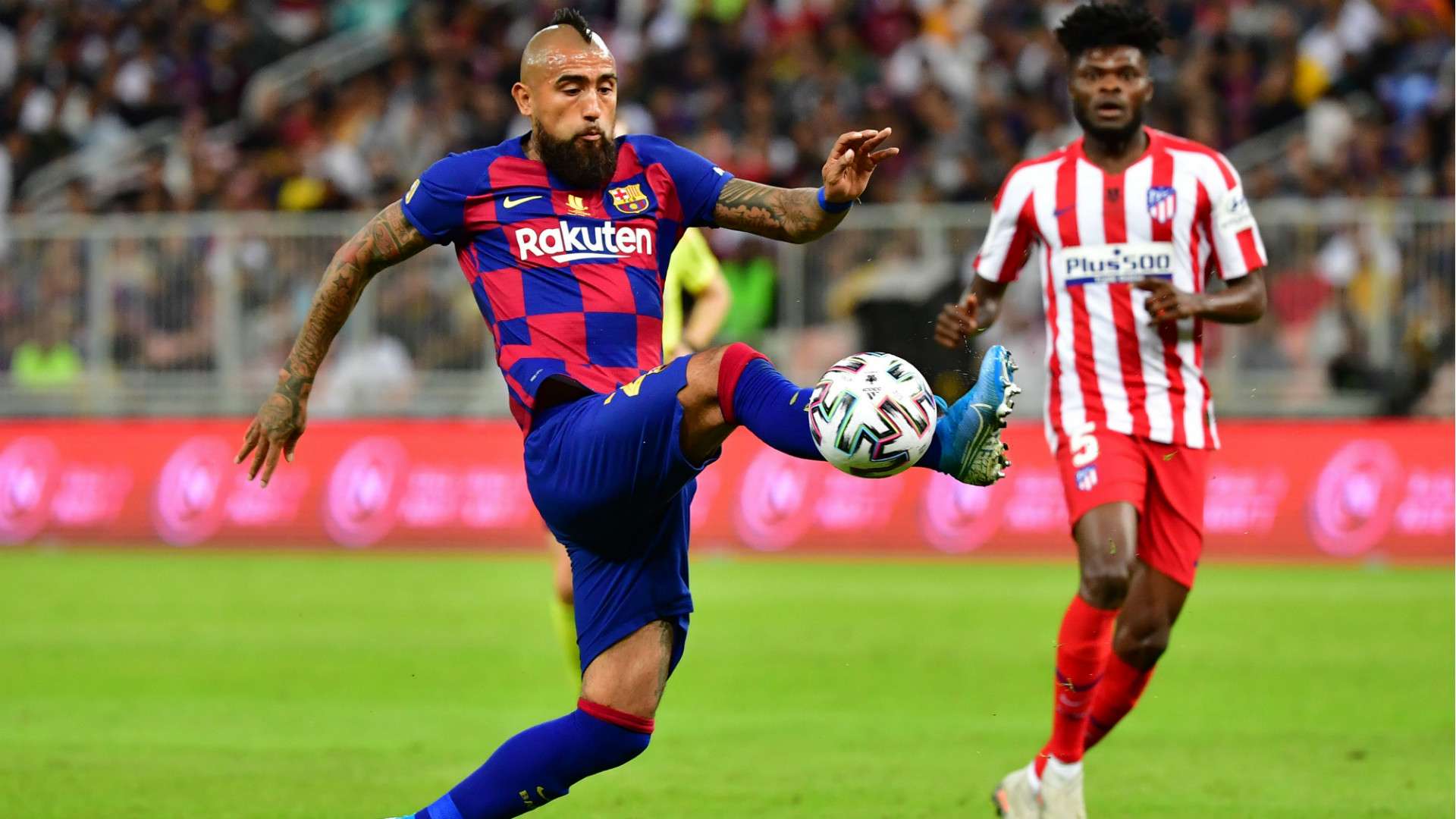 Arturo Vidal Barcelona Atletico Supercup 2020