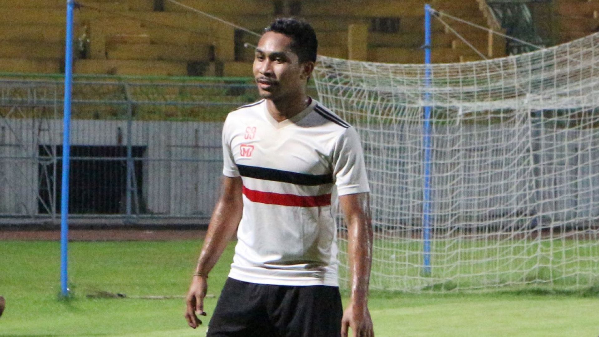 Dodi Alex Van Djin - Madura United