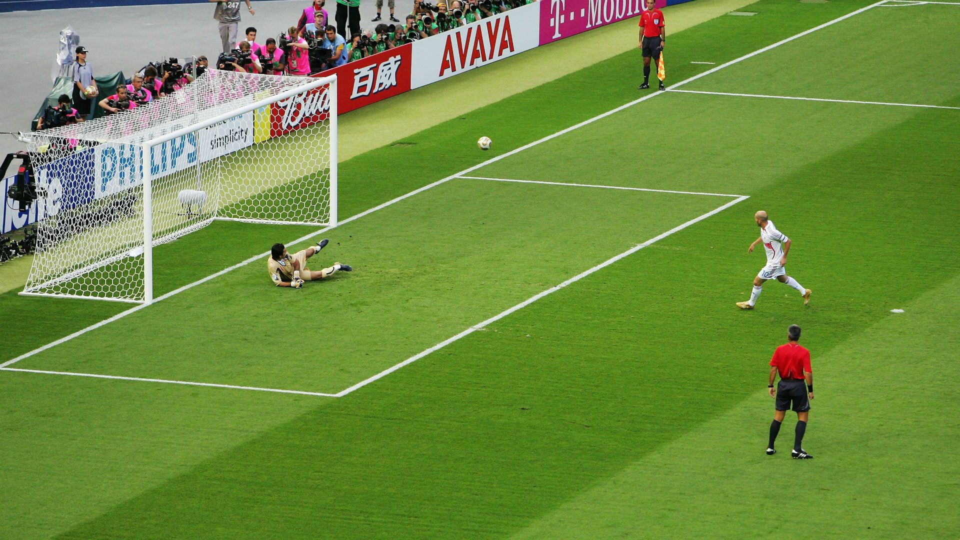 Zinedine Zidane Gianluigi Buffon Italy France World Cup 2006 Final Panenka 09072006
