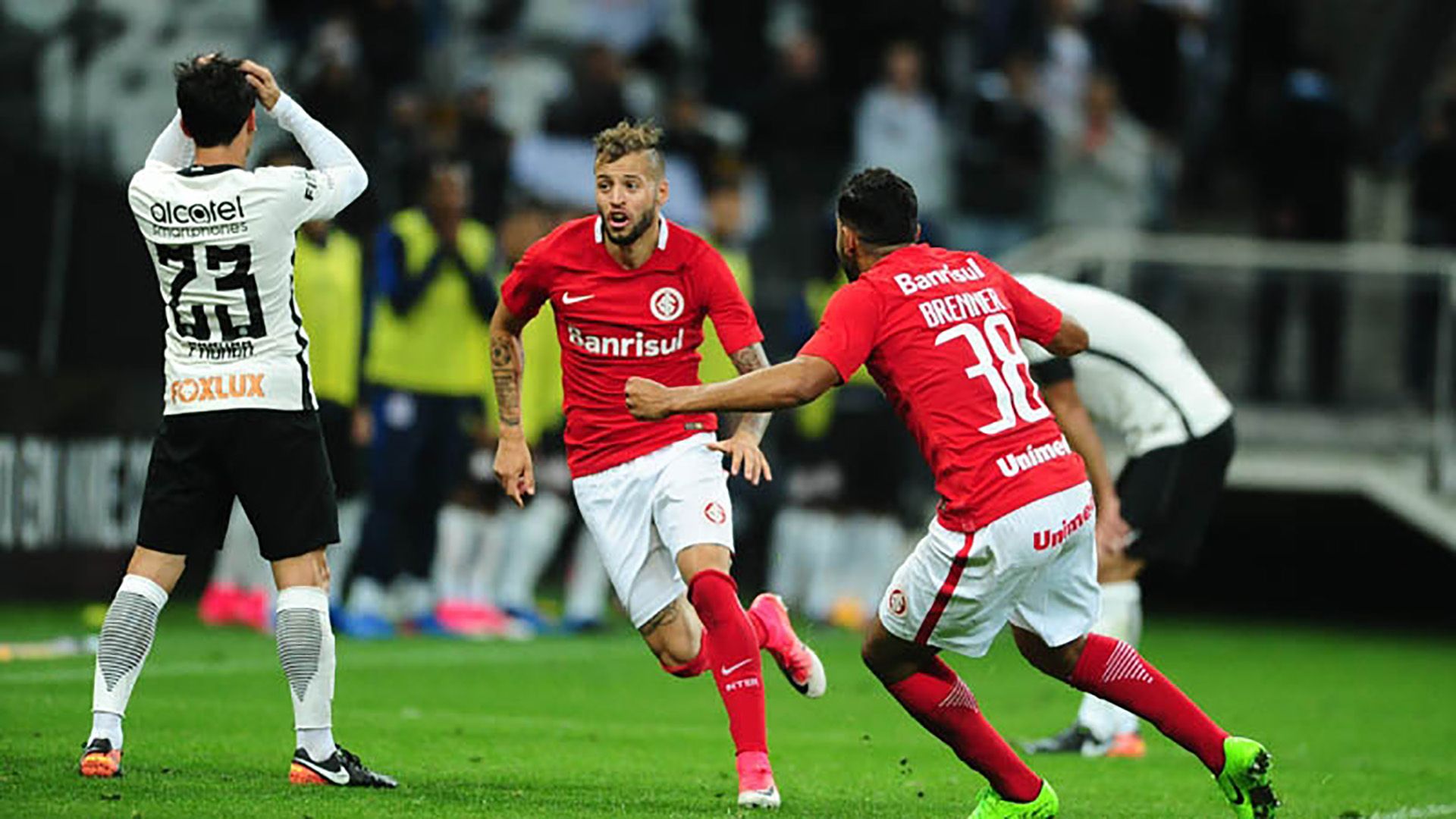 Brenner Fagner Nico Lopez Corinthians Internacional Copa do Brasil 19042017