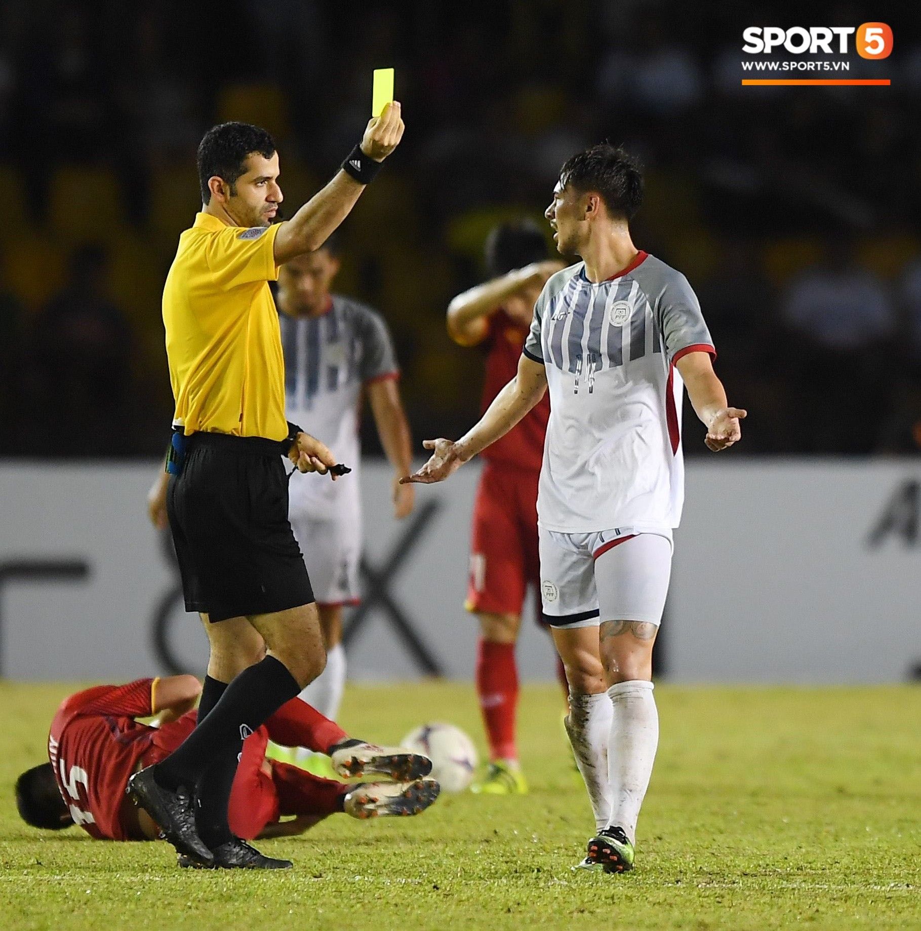 Abdulrahman Al-Jassim Việt Nam Philippines AFF Cup 2018